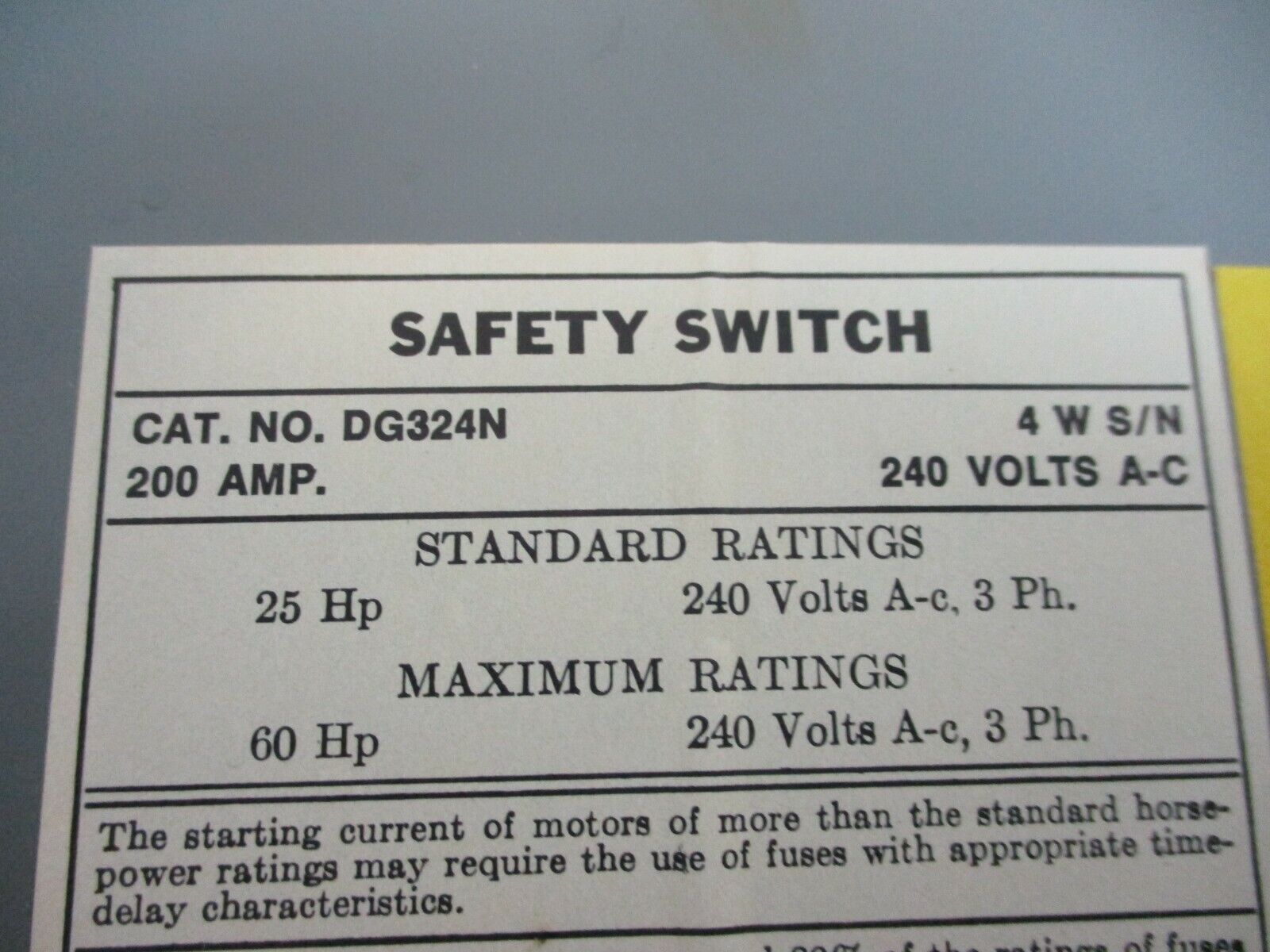 Cutler-Hammer Fusible Safety Switch/Disconnect DG324N 200A 240V Used