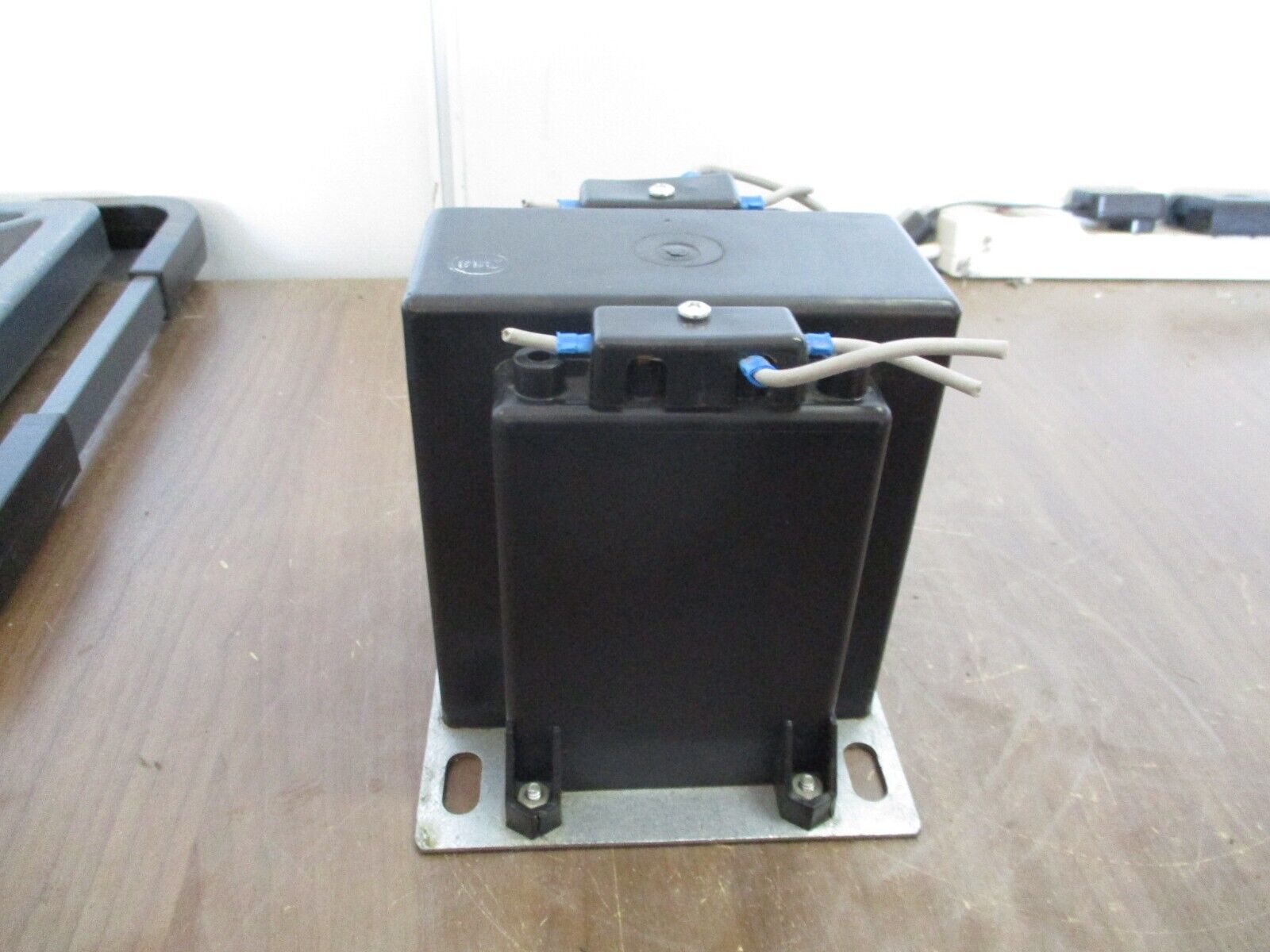 Instrument Transformers Potential Transformer 456-480 Pri: 480V Ratio 4:1 60Hz