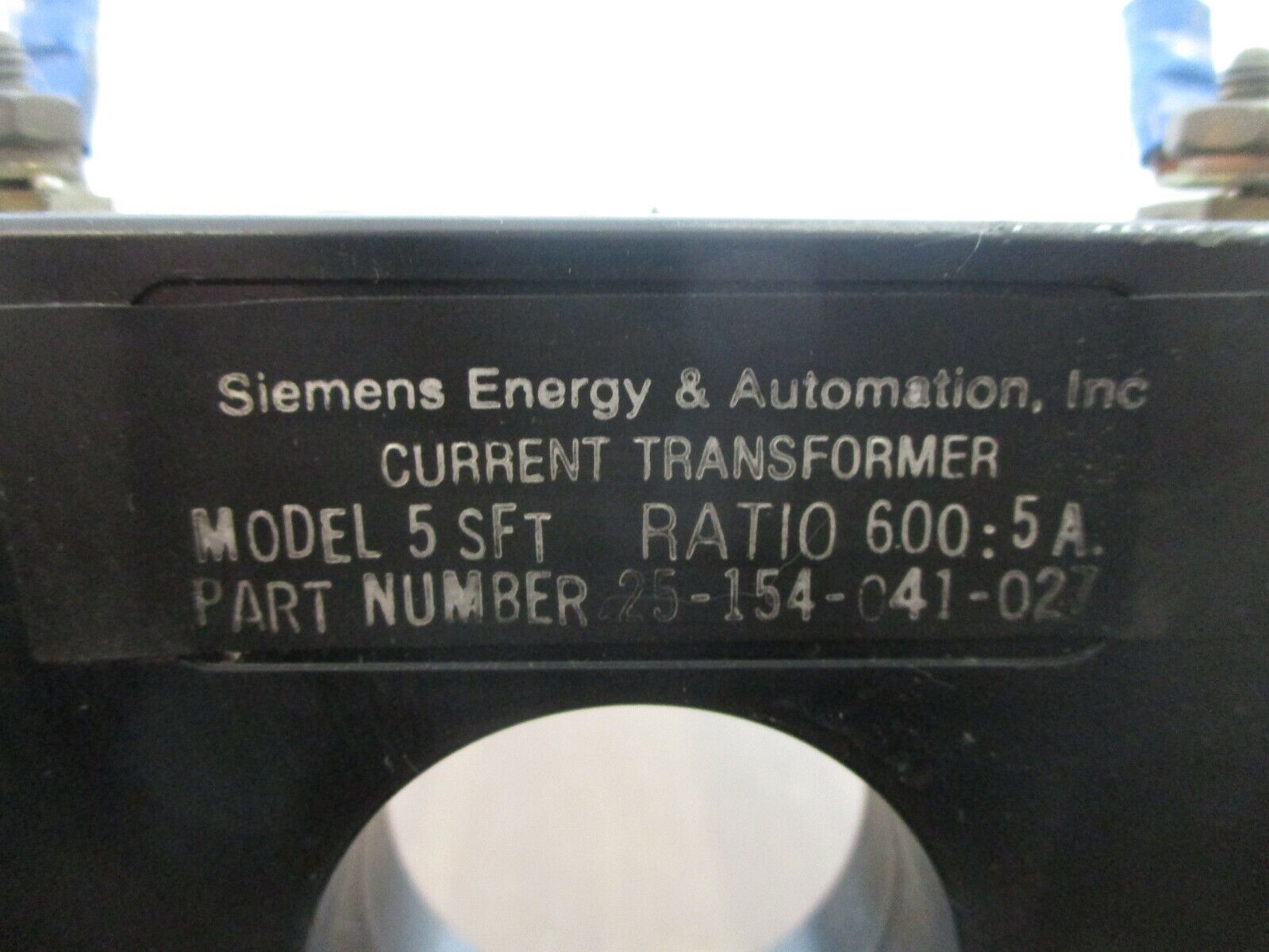 Siemens Model 5 SFT Current Transformer 25-154-041-027 Ratio 600:5A Used