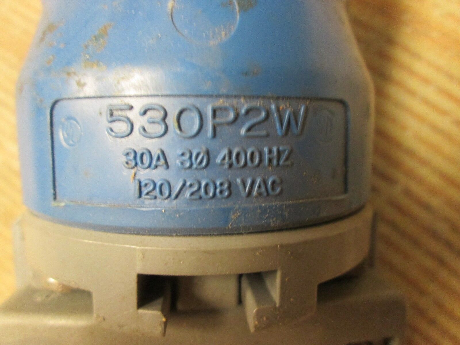 Hubbell Plug 530P2W 30A 120/208VAC 5W Watertight Used