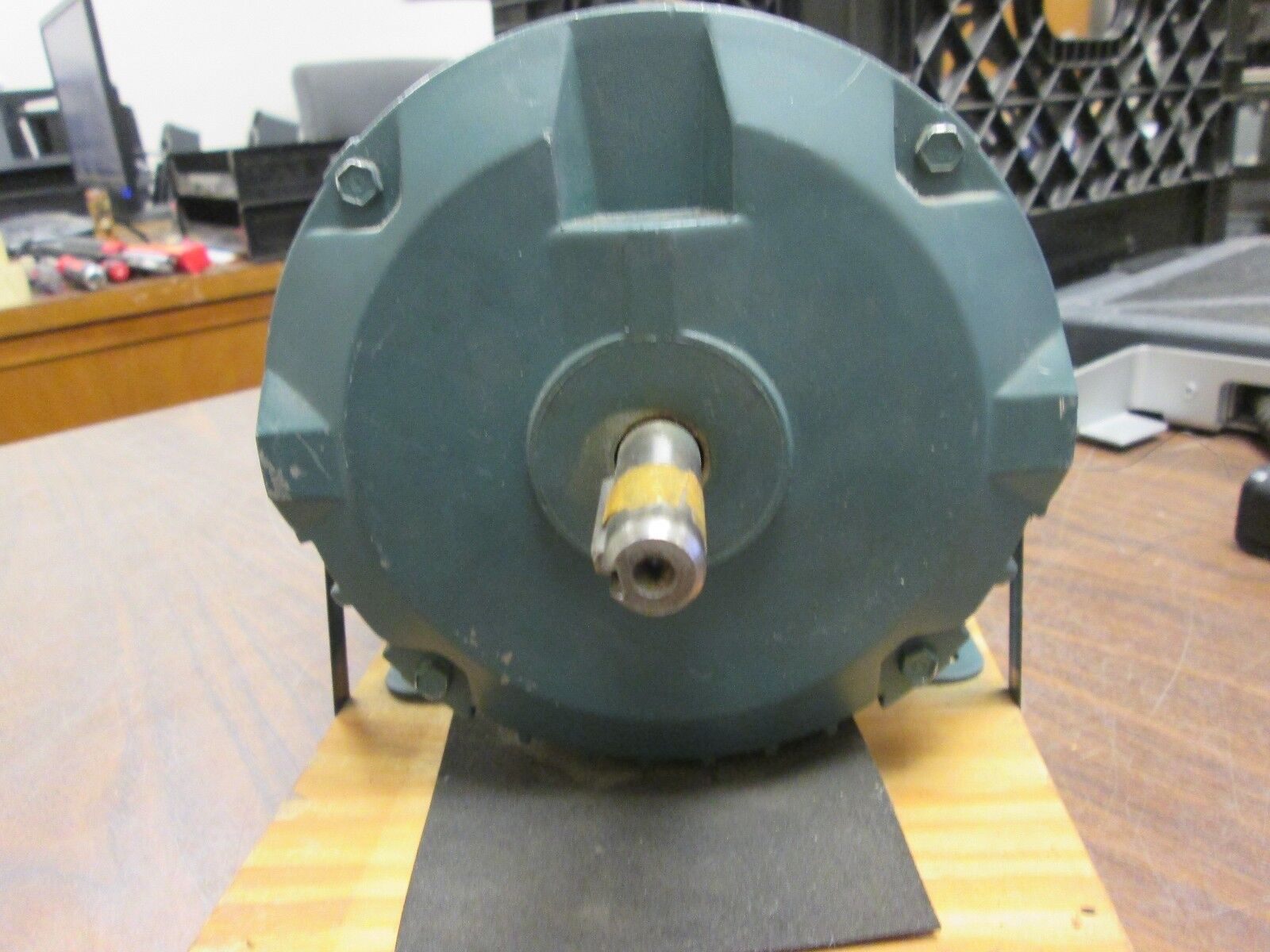 Reliance Electric DC Motor T56G1255M-DV 1/4HP 1725 RPM 230V 1.05A New Surplus