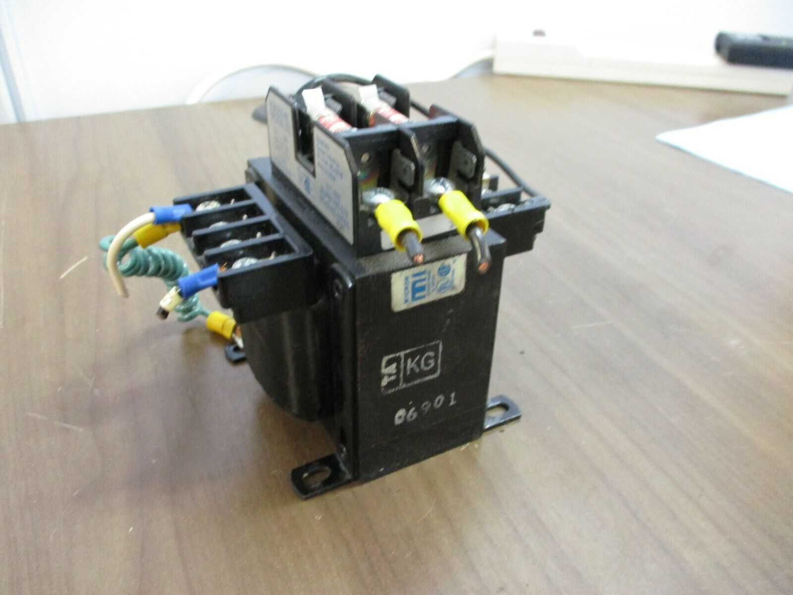 Micron Valutron Control Transformer V150BTZ13RB 0.150KVA Pri: 240/480V