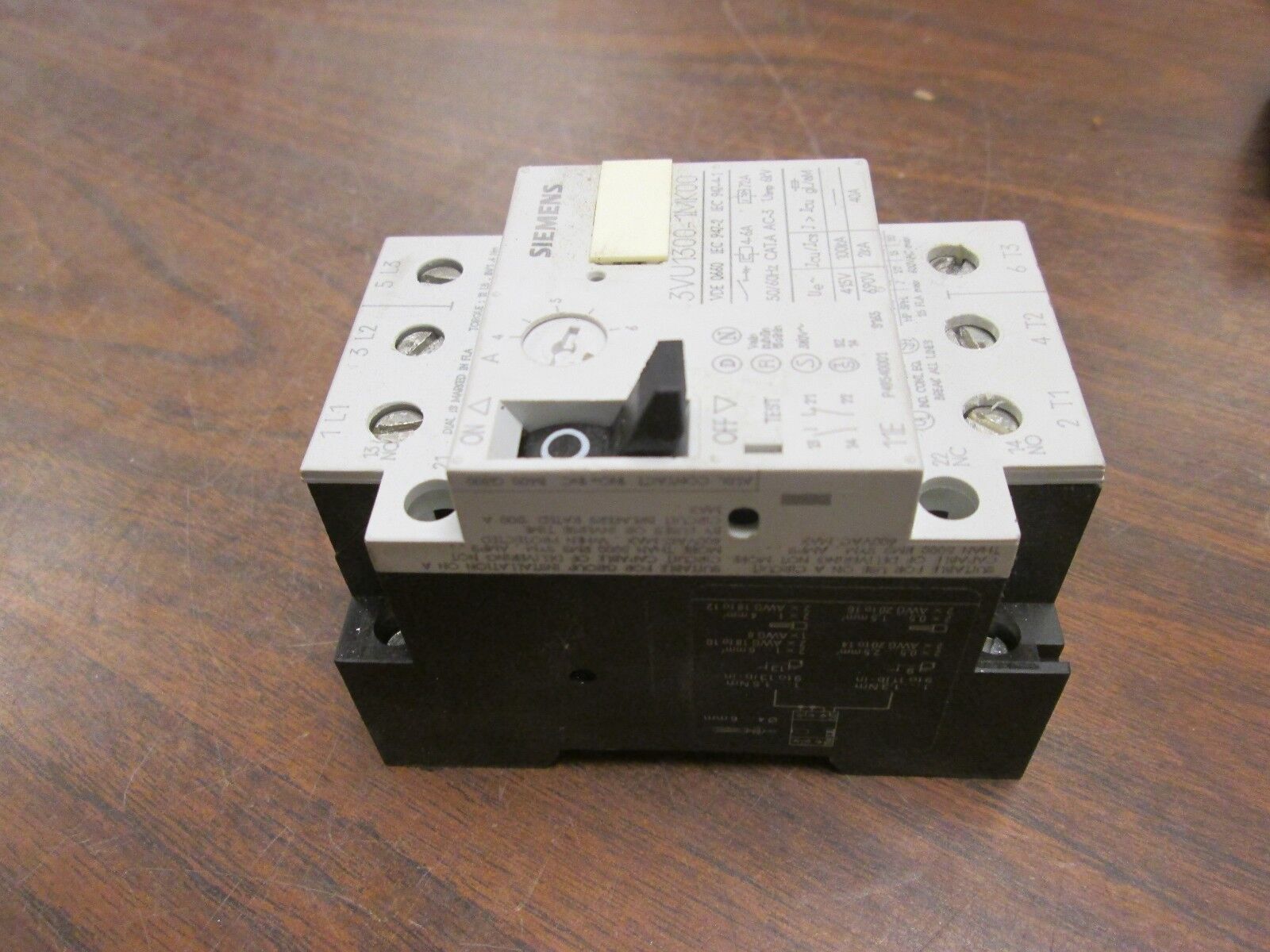 Siemens Circuit Breaker 3VU1300-1MK00 Range 4-6A Used