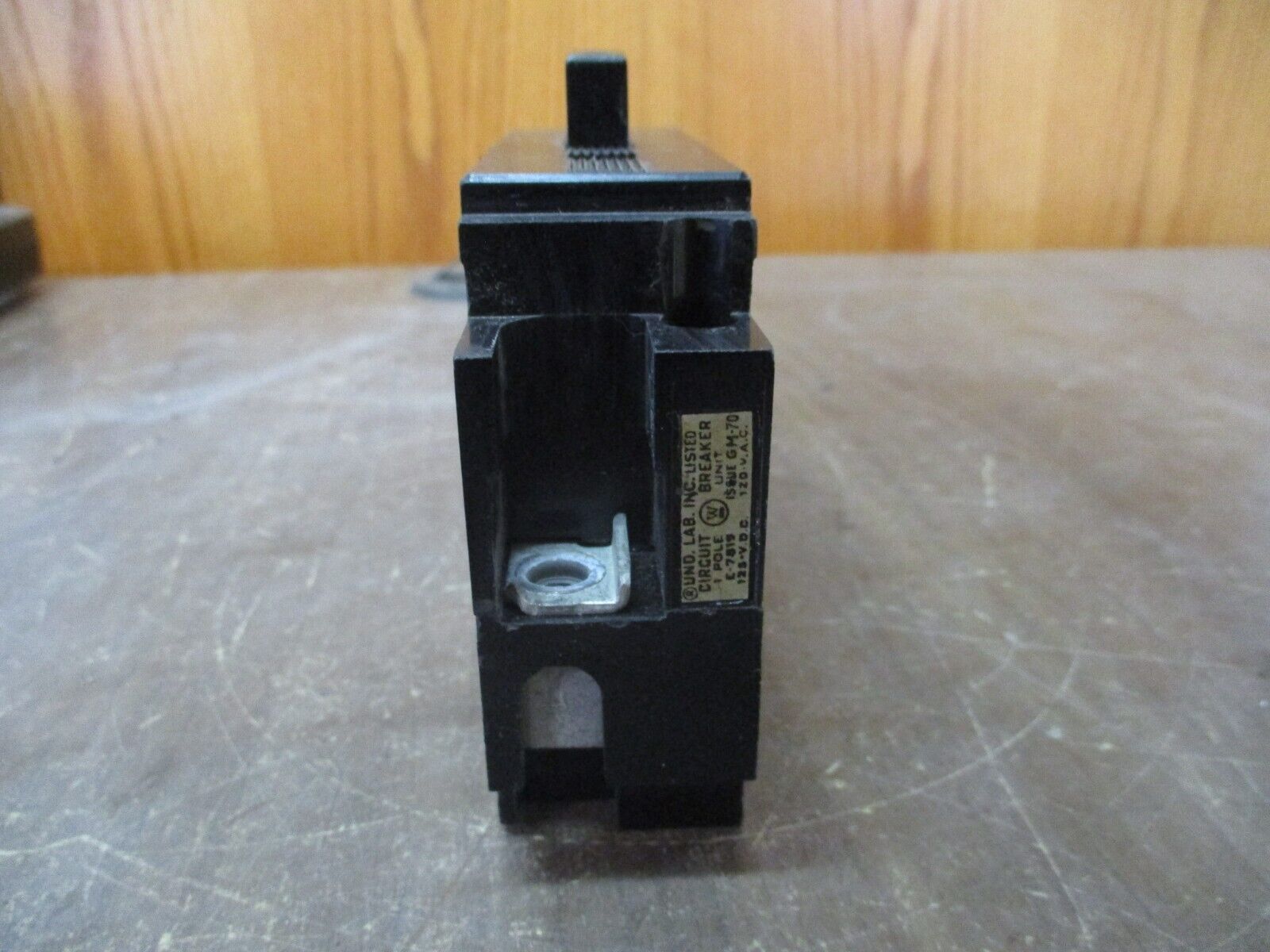 Westinghouse Circuit Breaker EA1030 30A 120V 1P Used