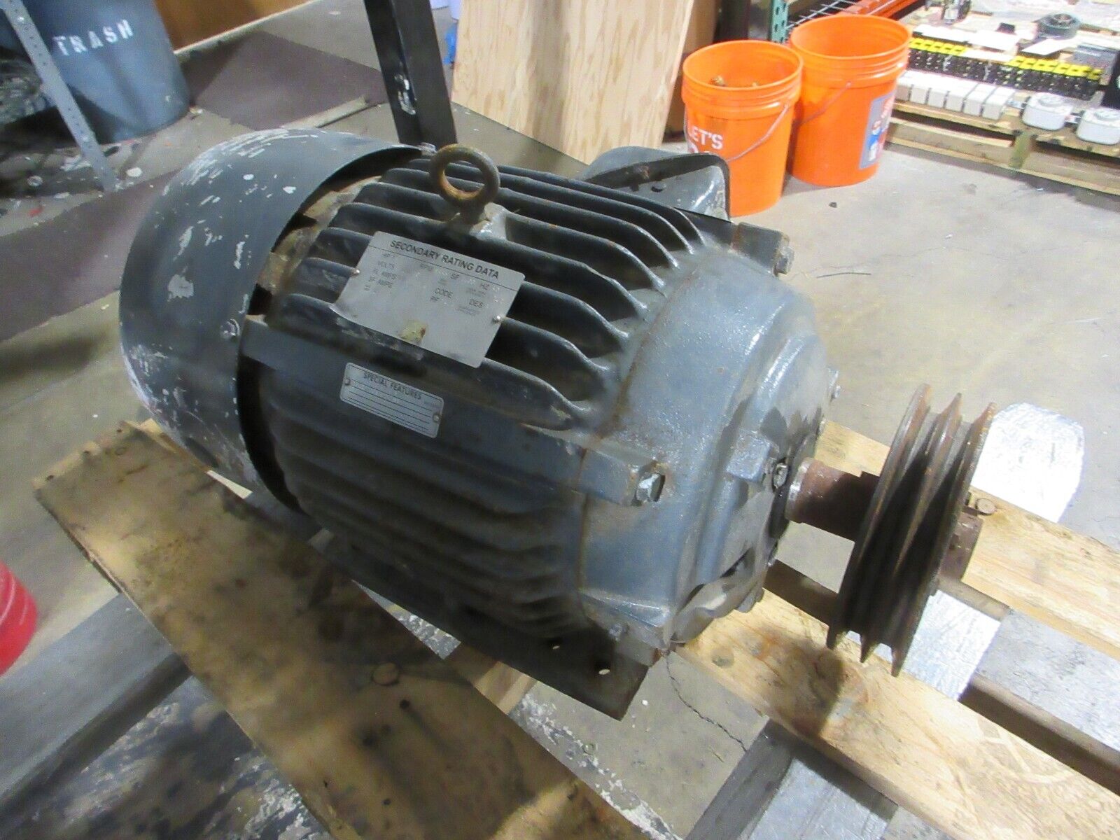 US Motors AC Motor HW15V2E-W1 15HP 1800RPM 230/460V 3Ph 254T Frame Used