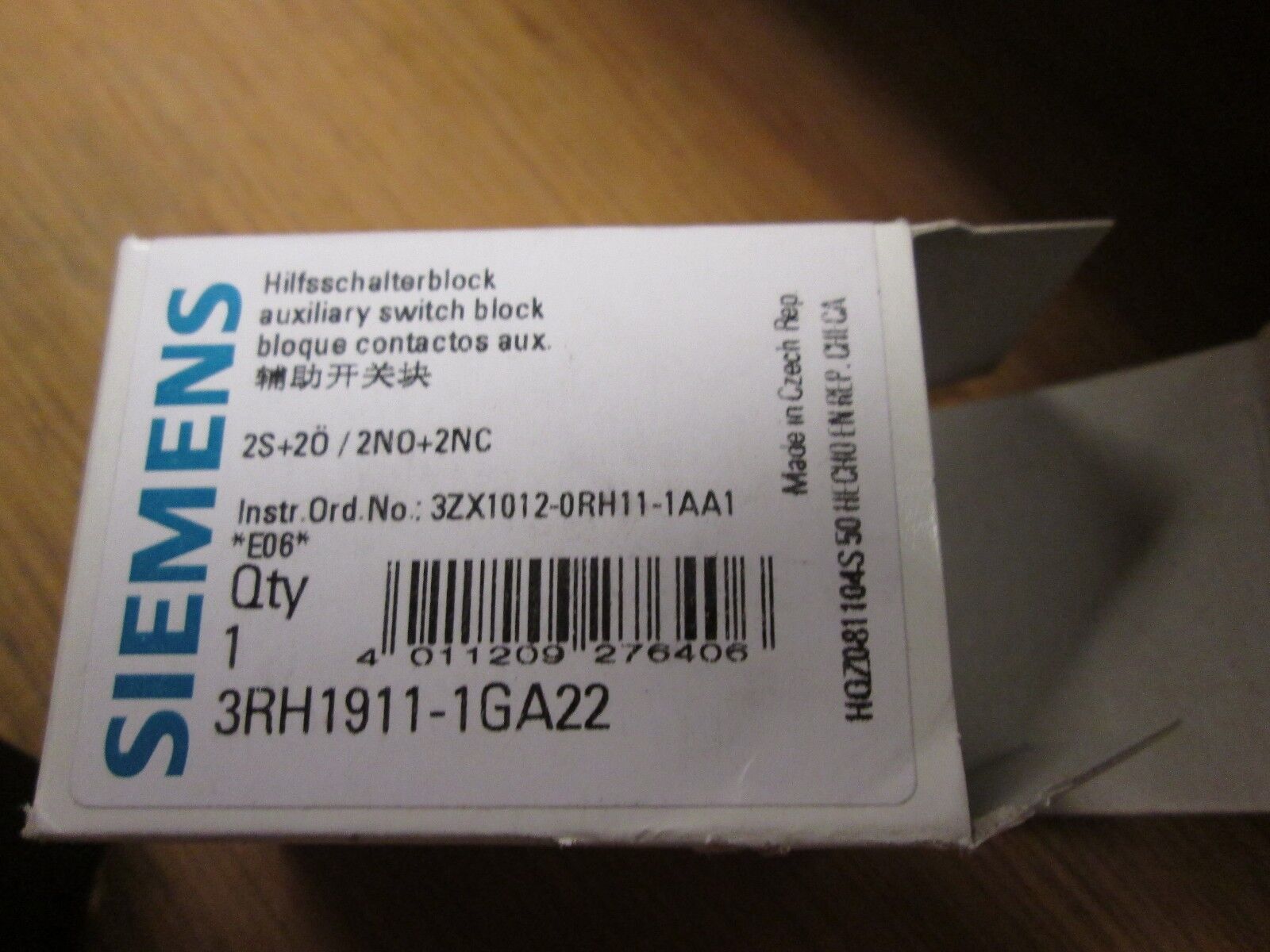 Siemens  Auxiliary Switch Block  3RH1911-1GA22  2 NOs  2 NCs  New Surplus