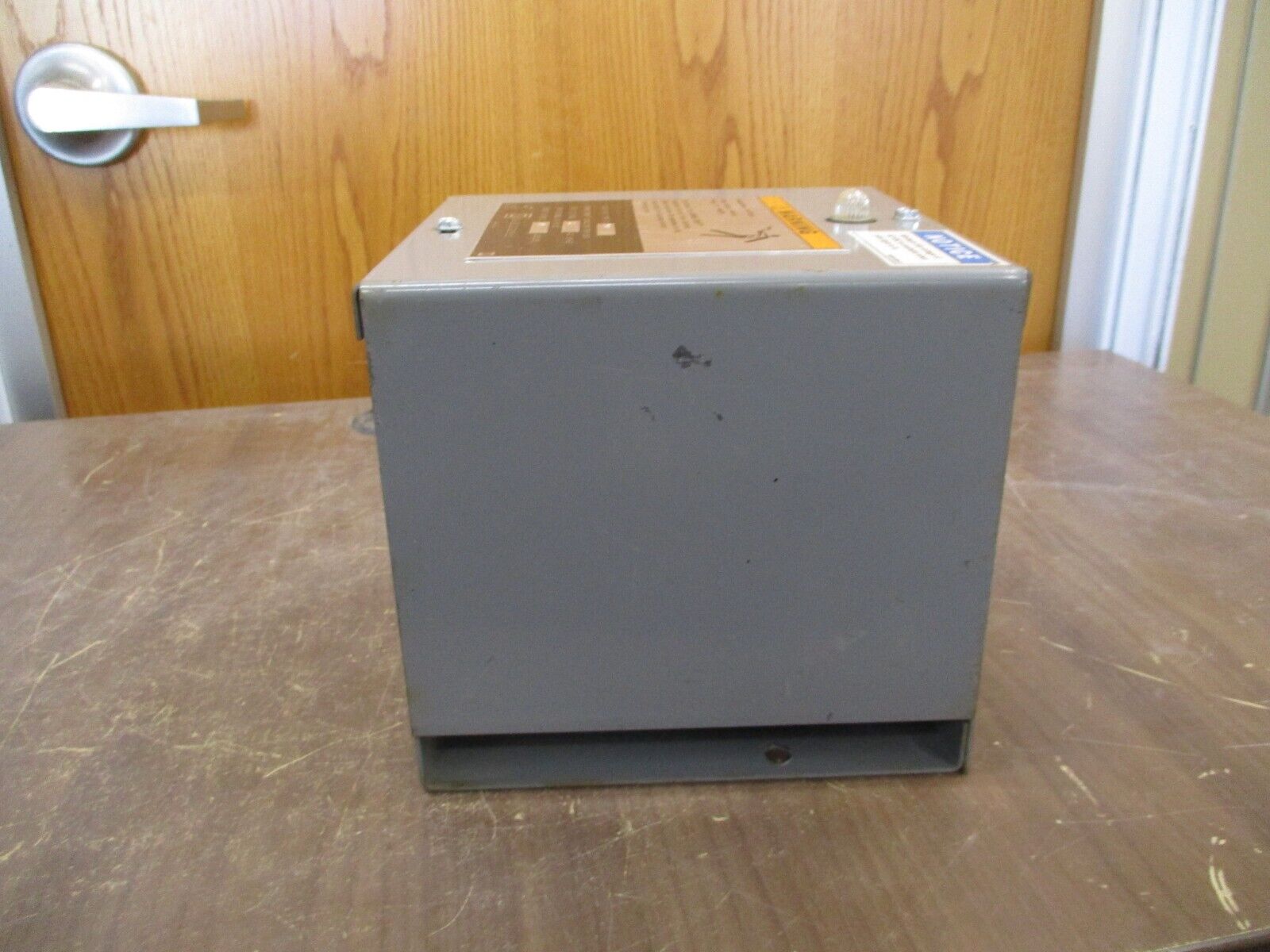 Square D Sure-Trip Capacitor Trip Unit ST-540 Input:120VAC 60Hz Trip:155-170VDC