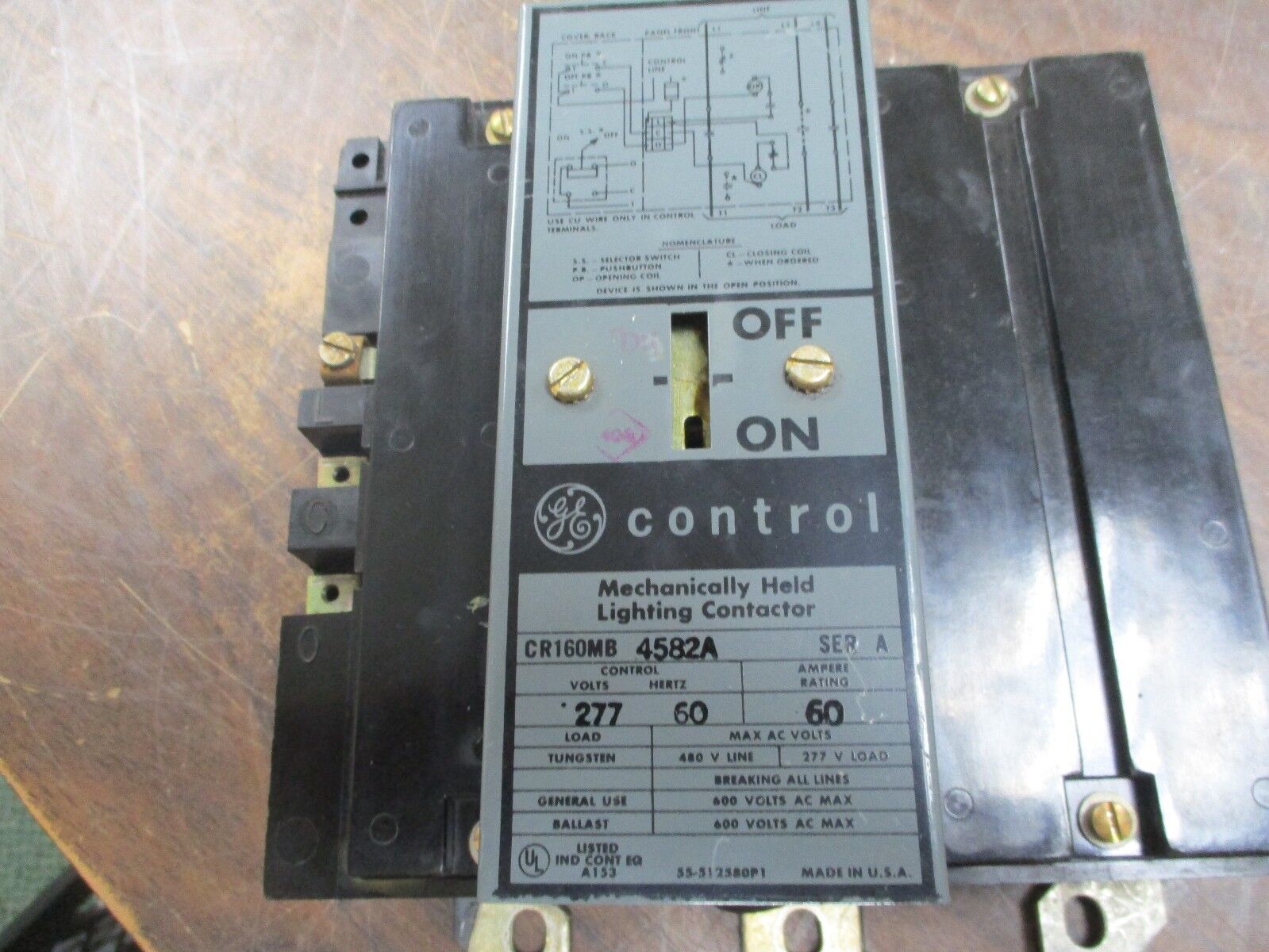 GE Mechanically Held Lighting Contactor CR160MB4582A 60A 600V Control:277V Used