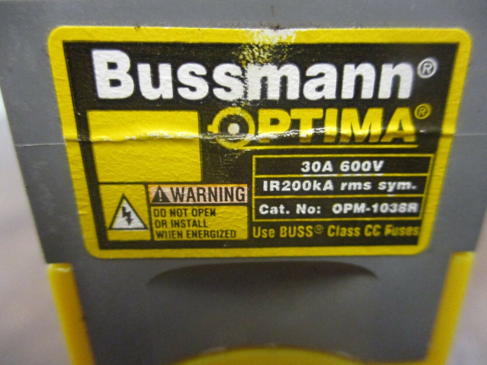 Bussmann Optima Fuse Holder OPM-1038R 600V 30A Used