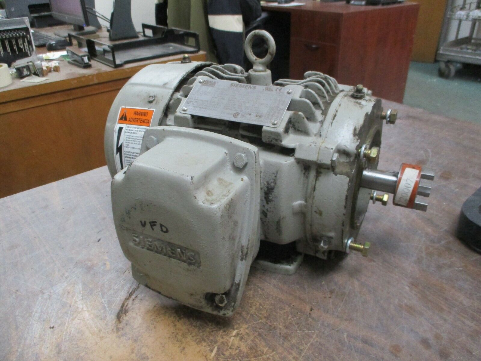 Siemens AC Motor 1LE23111AB3143 1.5HP 1800RPM 208-230/460V 4.4-4.2/2.1A Used