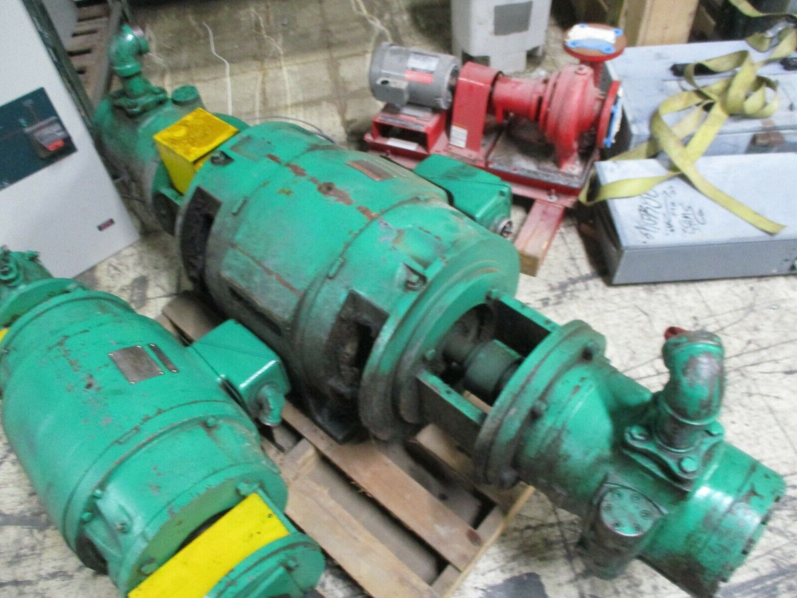 Vickers Vane Pumps w/ Motor V-2361-5/V-2361-5-LH 40HP 1200RPM 220/440V 114/57A