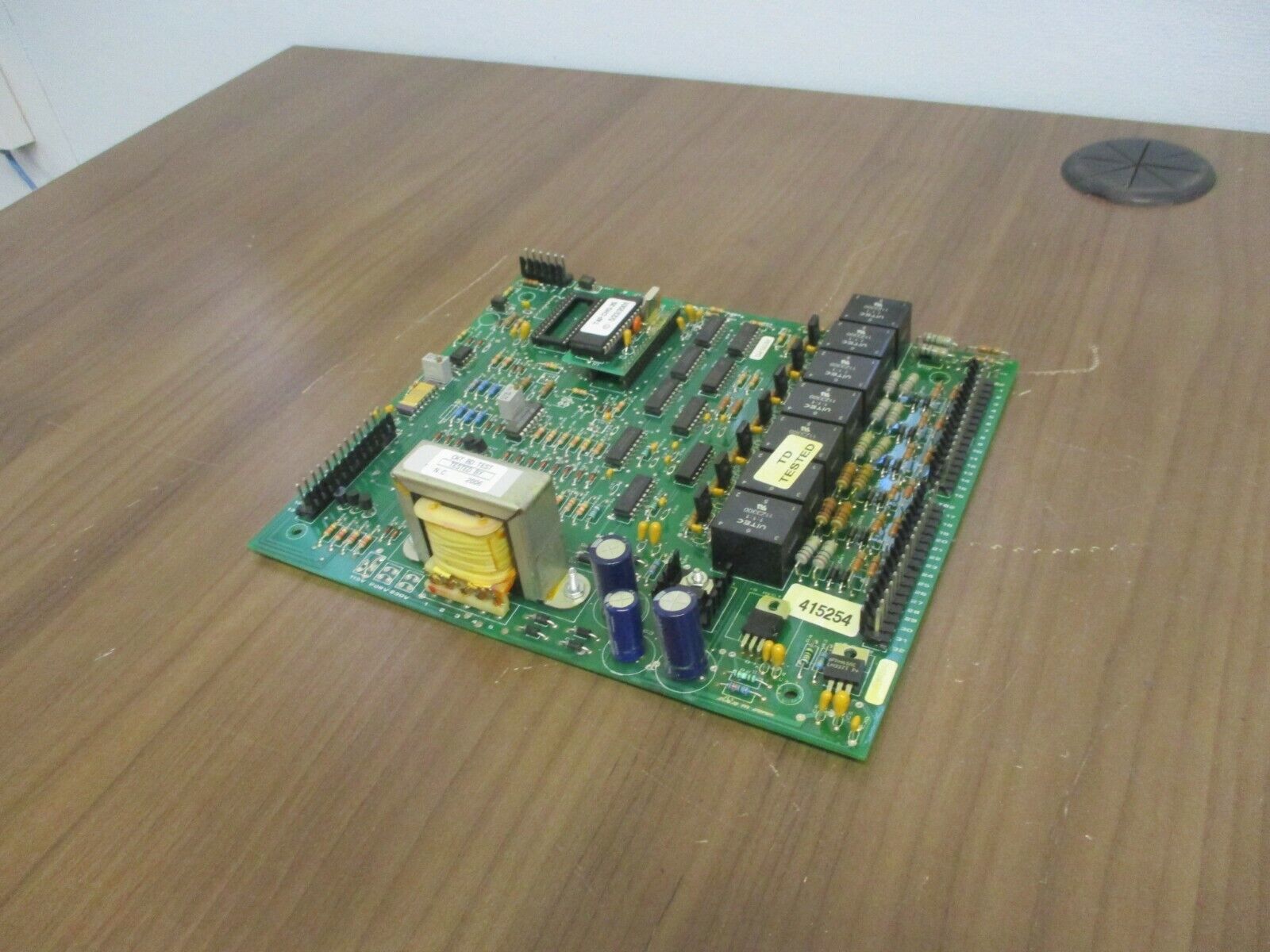 Yaskawa PLC Board 415254 Used