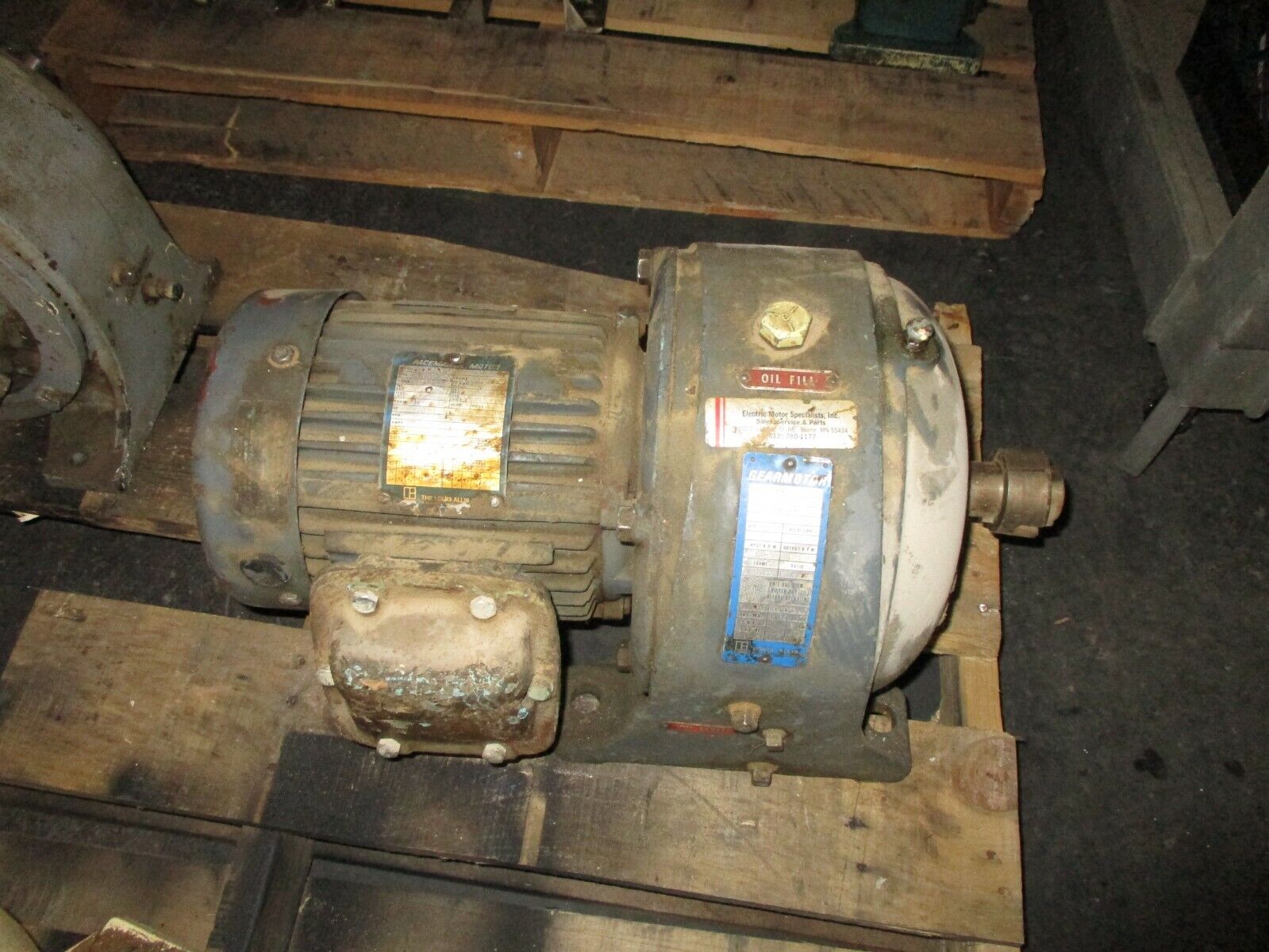 Louis Allis Gearmotor P35/840 2HP 1800RPM Ratio: 17:1 Used