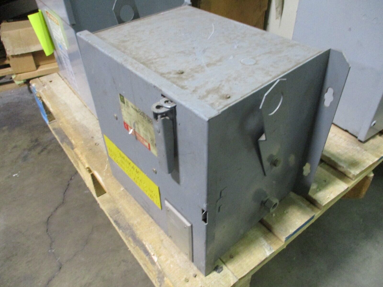 Square D Transformer Disconnect 9070 SK5271X 3kVA Pri: 230/460V Sec: 115V Used