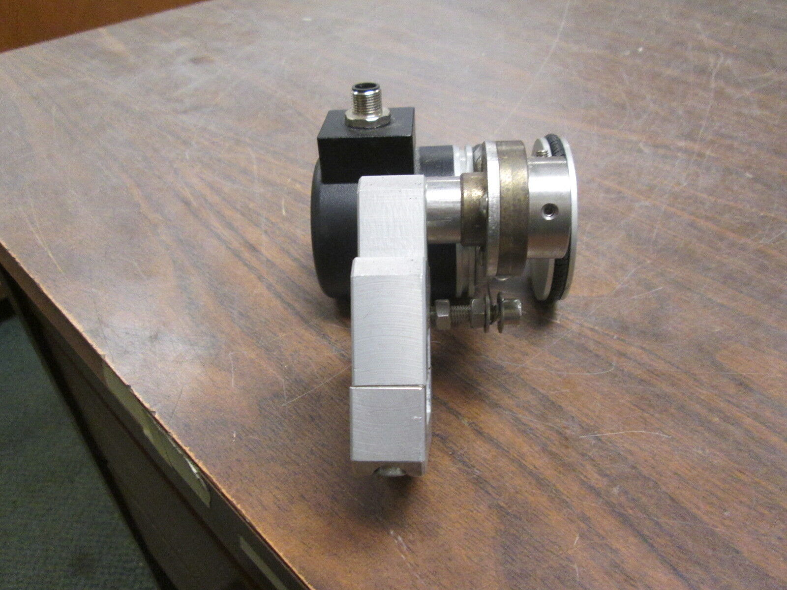 Domino Rotary Shaft Encoder 14828 2500/5000/25000/12500 PPR Used