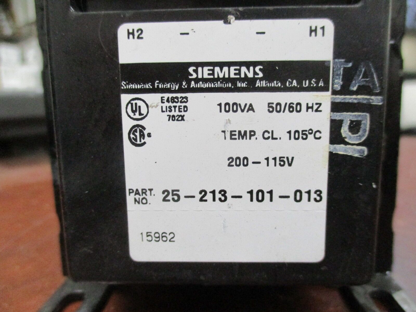 Siemens Transformer 25-213-101-013 100VA Pri: 200V Sec: 115V 50/60Hz Used