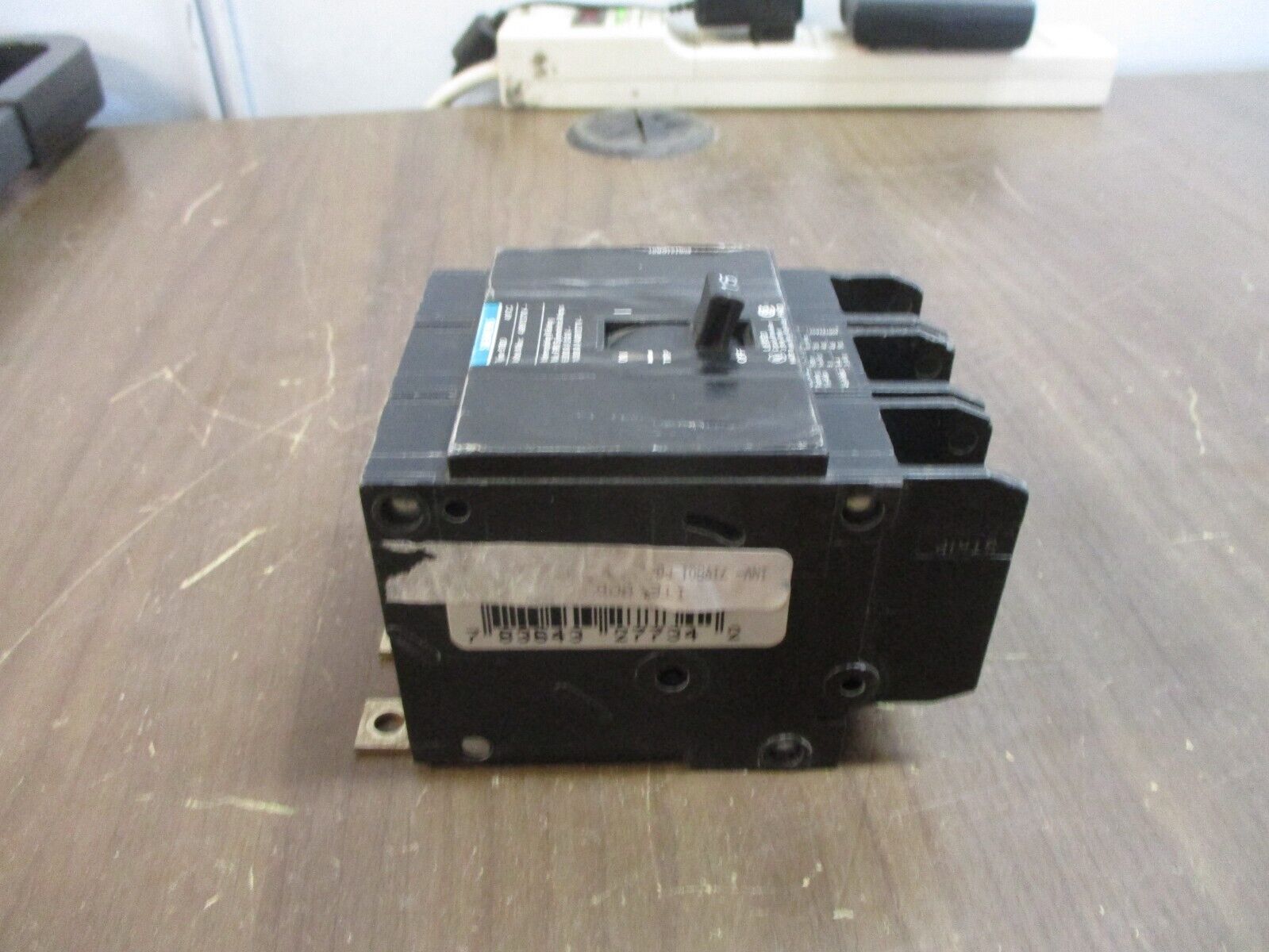 Siemens Circuit Breaker BQD315 15A 480Y/277V 3P Used