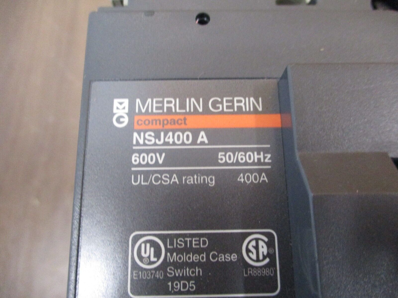 Merlin Gerin Circuit Breaker w/ Adapter Base NSJ400A 400A 600V 50/60Hz Used