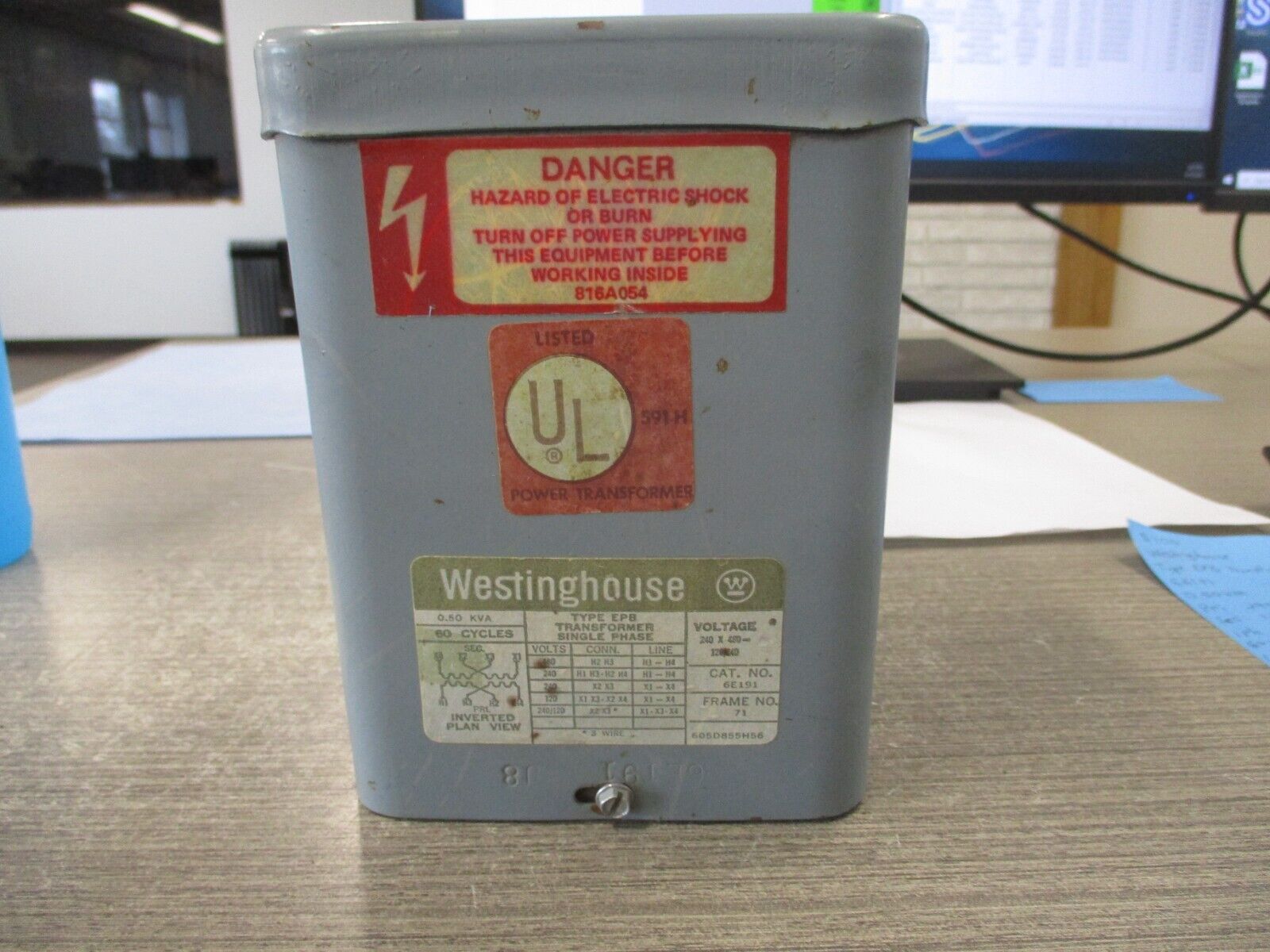 Westinghouse Type EPB Transformer 6E191 0.50 KVA Pri:240/480V Sec:120/240V 1Ph