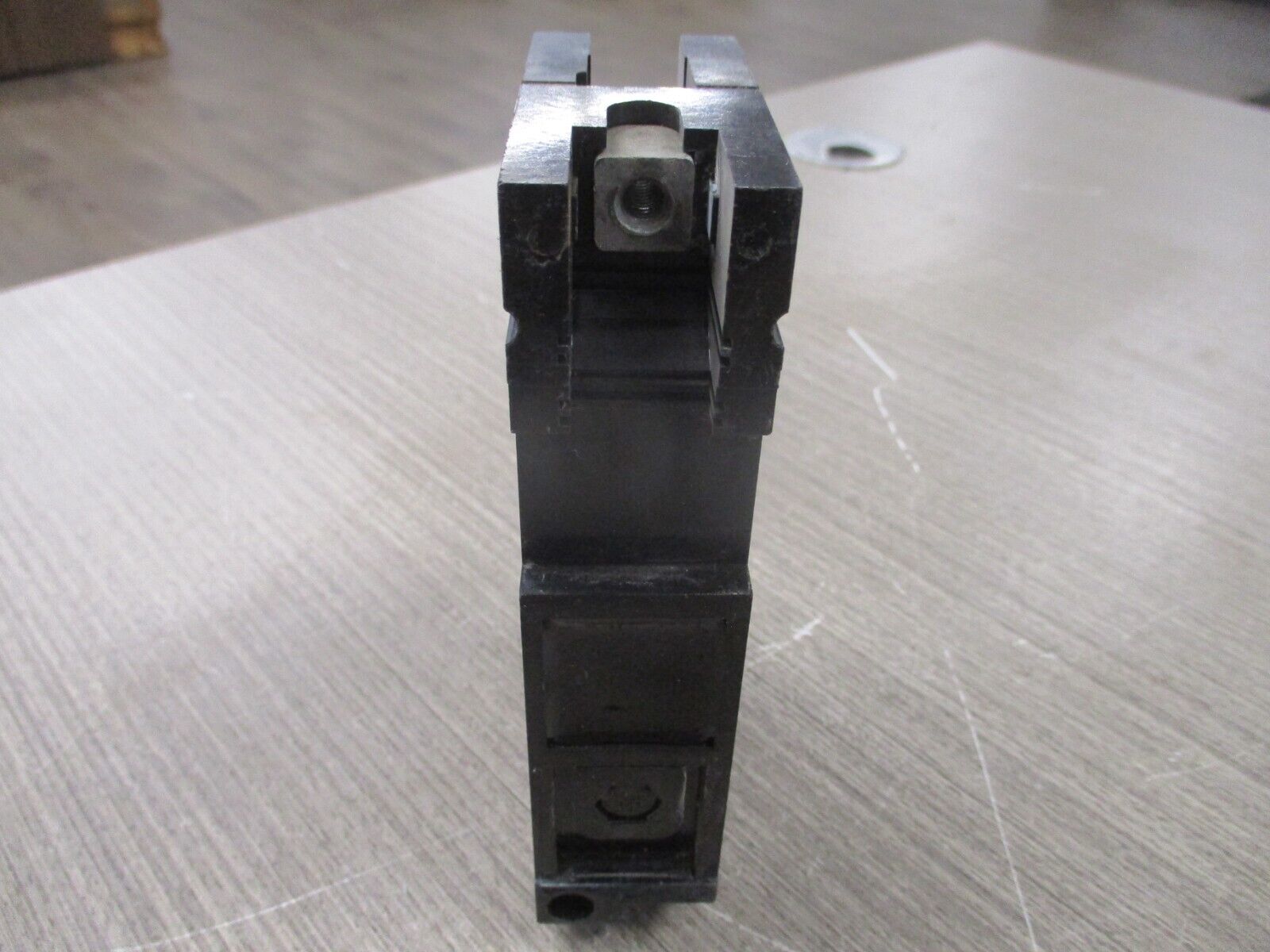 Westinghouse Circuit Breaker EA1020 20A 120V 1P Used