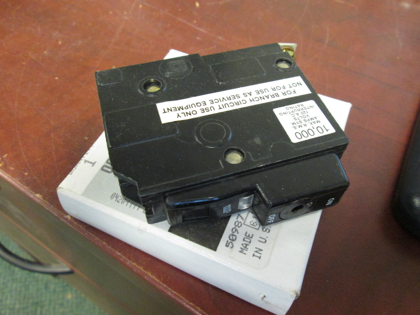 Square D QO Circuit Breaker QOB115K 15A 120V 1P Key Operator New Surplus