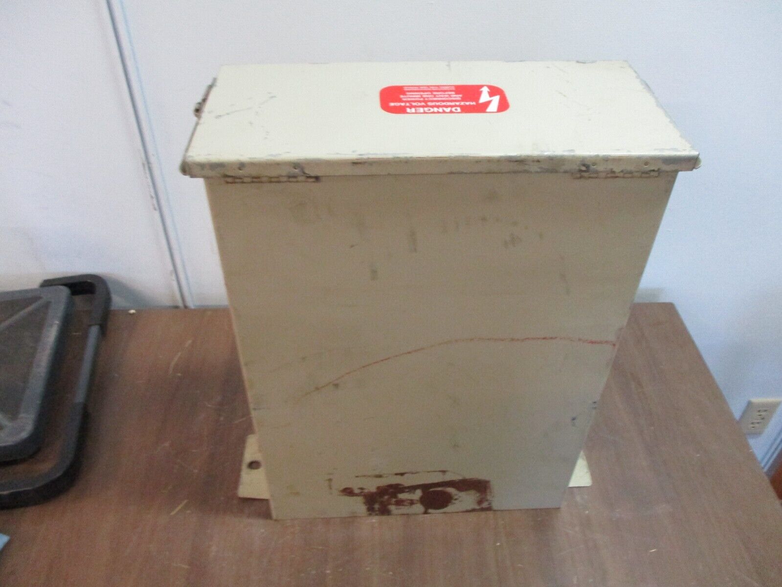 ABB Capacitor C486D40-3 40KVAR 480V 3Ph 60Hz Type 12 Enclosure Used