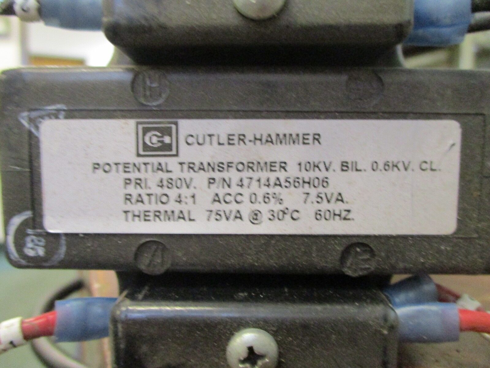 Cutler-Hammer Potential Transformer 4714A56H06 Ratio 411 Pri: 480V 7.5VA Used