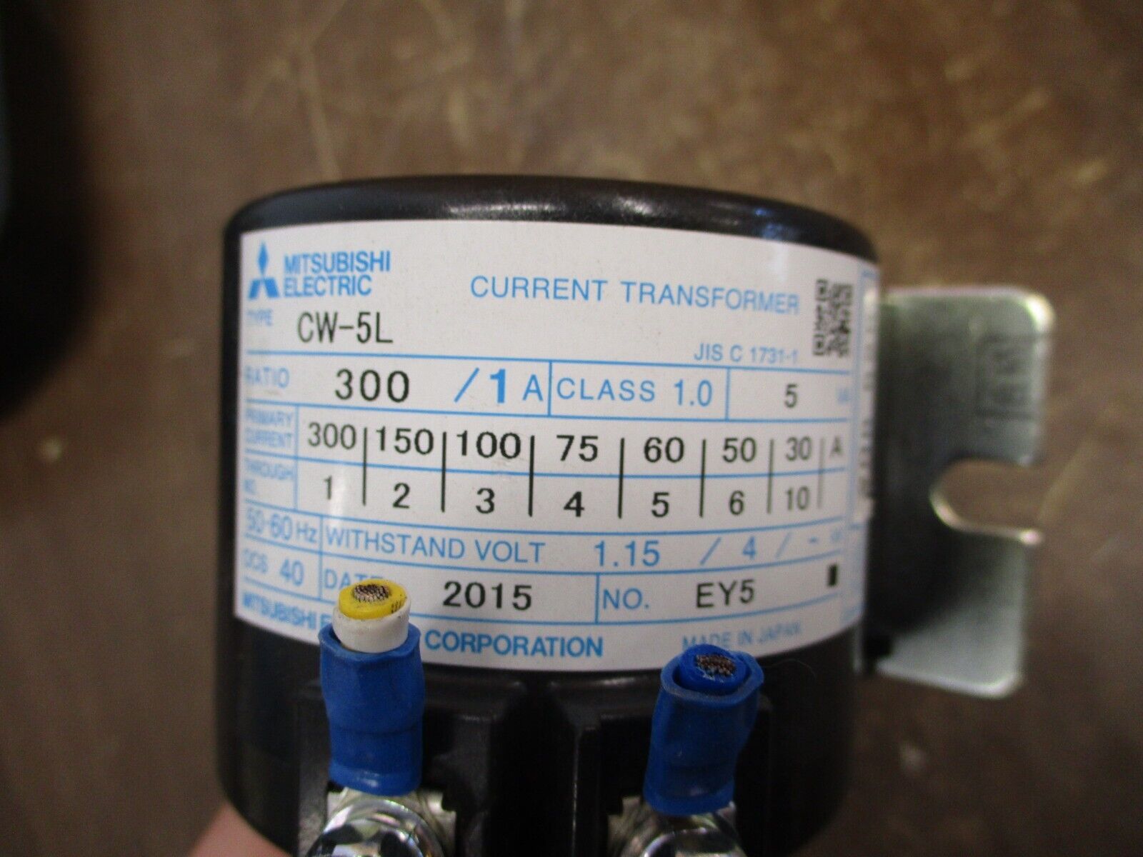 Mitsubishi Current Transformer CW-5L Ratio 300:1A 5VA 50-60Hz Used