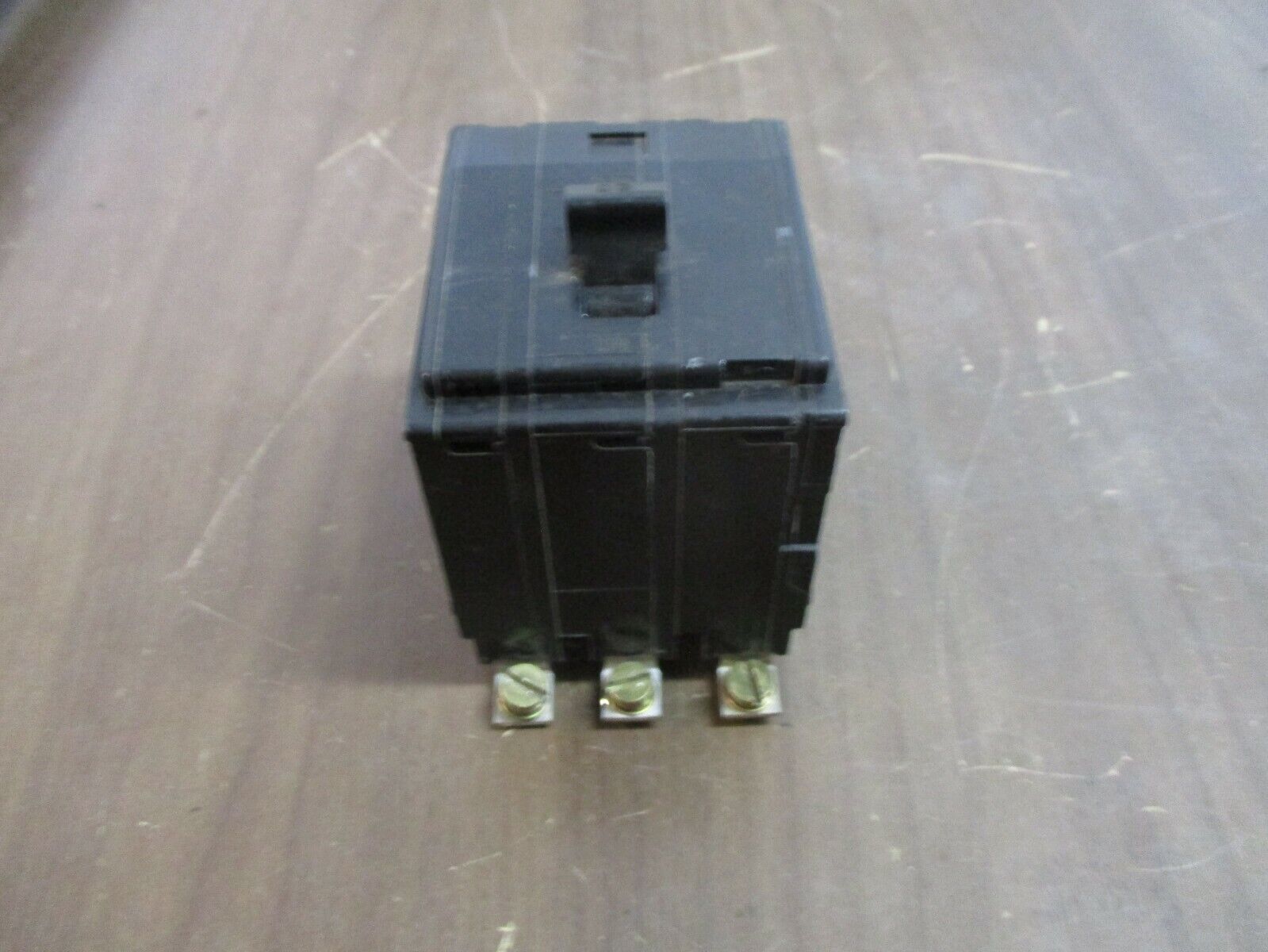 Square D Circuit Breaker QOB320 20A 240V 3P Used