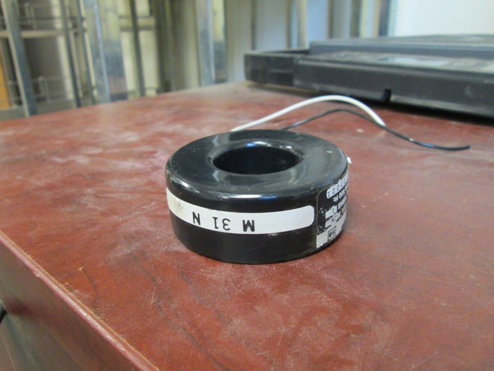 Square D Current Transformer 2N-201 Ratio 200:5 5VA max 25-400Hz Used