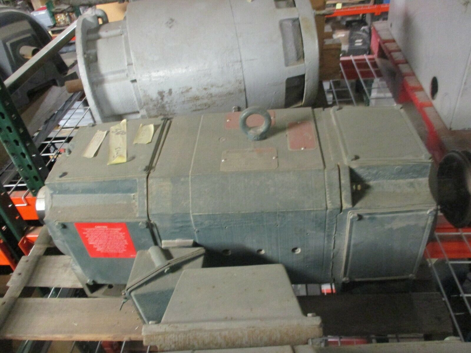 Reliance DC Motor LC2512A72 Frame 10HP 1750RPM 500V 17A Field Volts: 300V Used