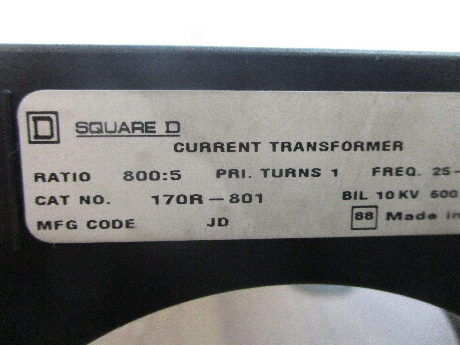 Square D Current Transformer 170R-801 Ratio 800:5A 600V 25-400Hz 10kV BIL Used