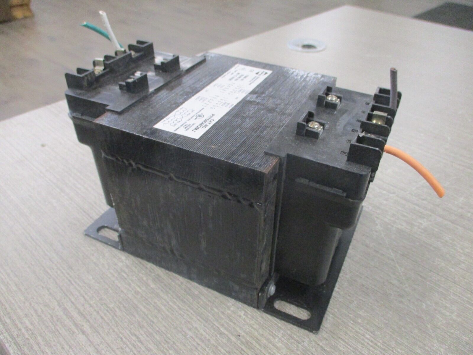 Hammond Control Transformer PH1500M0MJ 1500VA Pri : 240/480V Sec: 120/240V Used