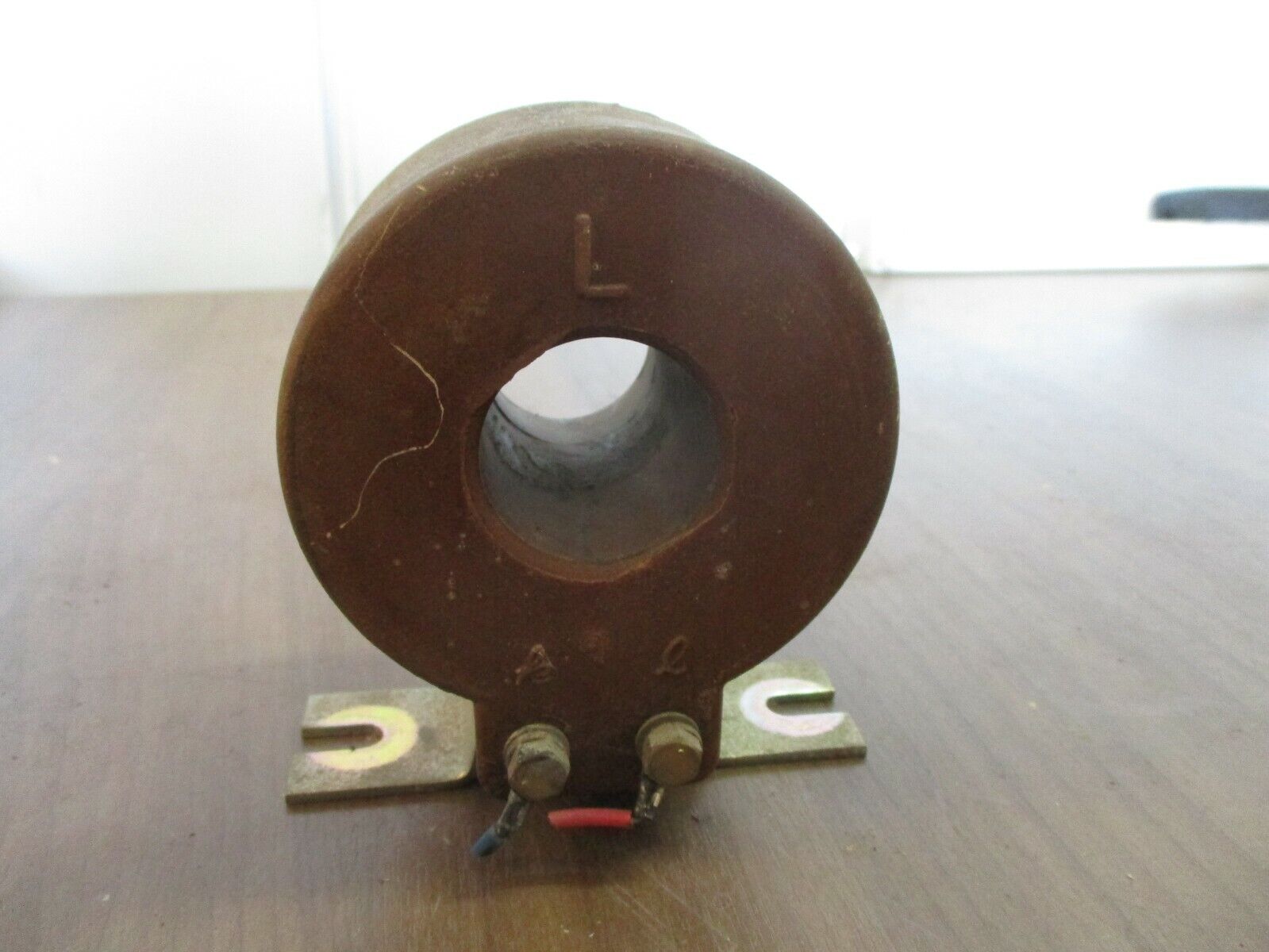 Hirai Denkeiki Current Transformer MCT-40R-30 40VA Pri: 50-300A Sec: 1A 50-60Hz