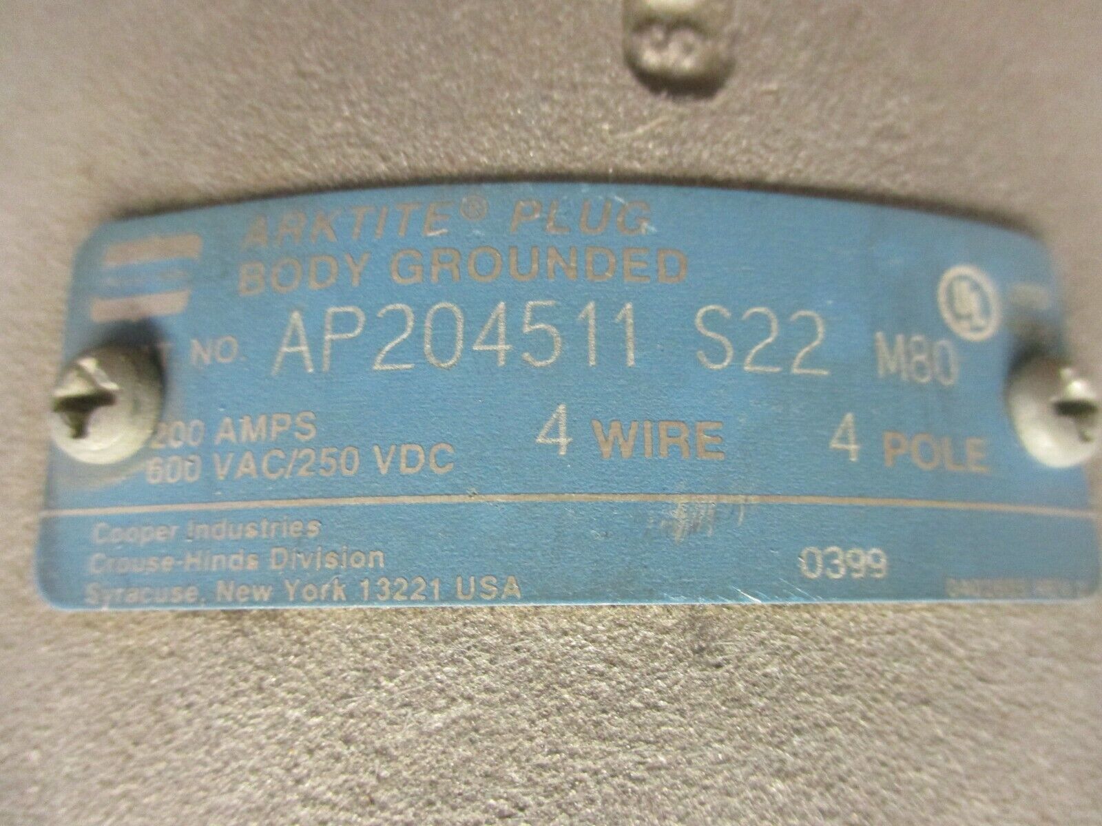 Crouse-Hinds Arktite Plug AP204511 S22 200A 600V 4W 4P Used