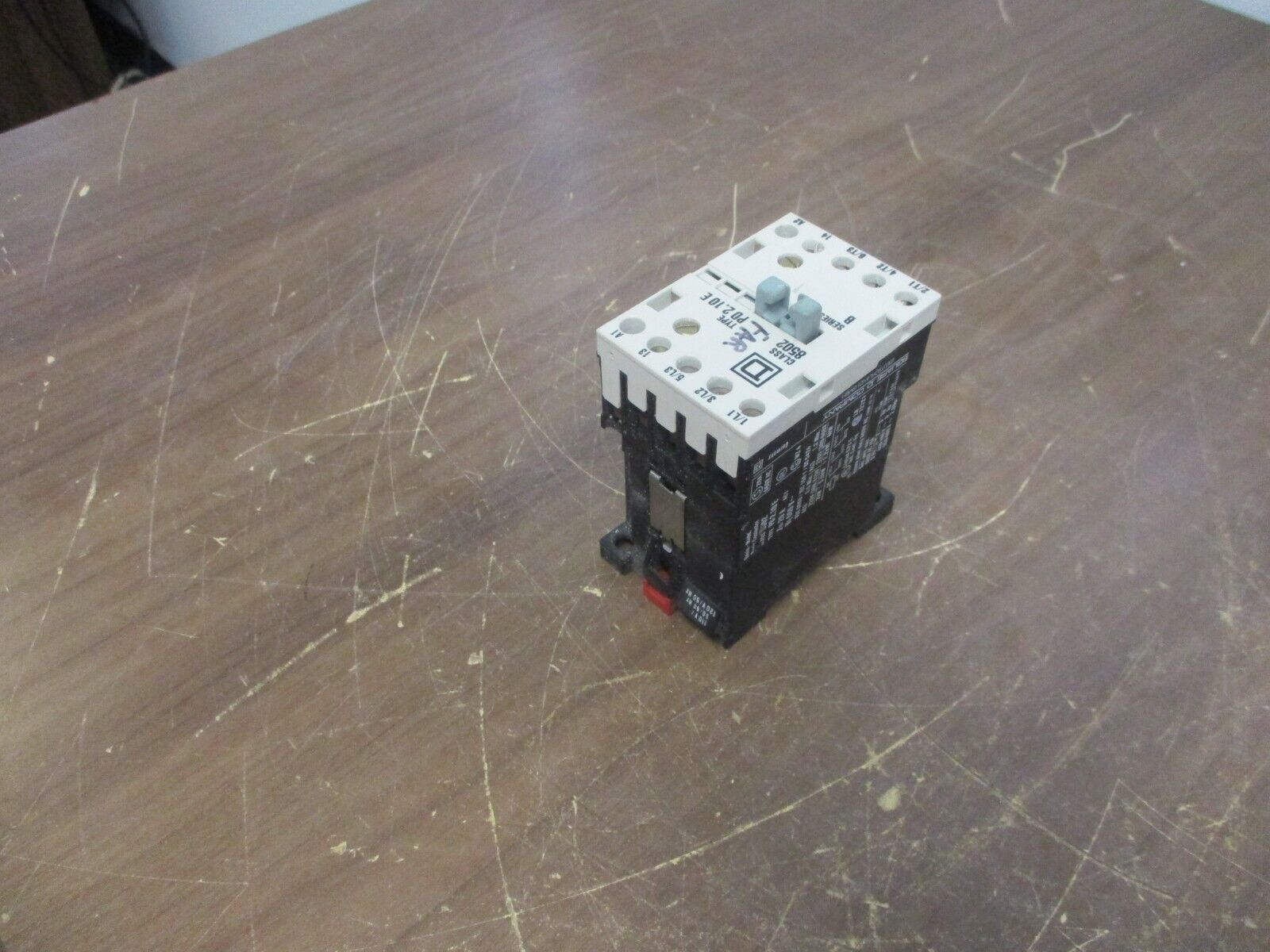 Square D Contactor 8502 PD2.10E Ser. B 120V Coil Used