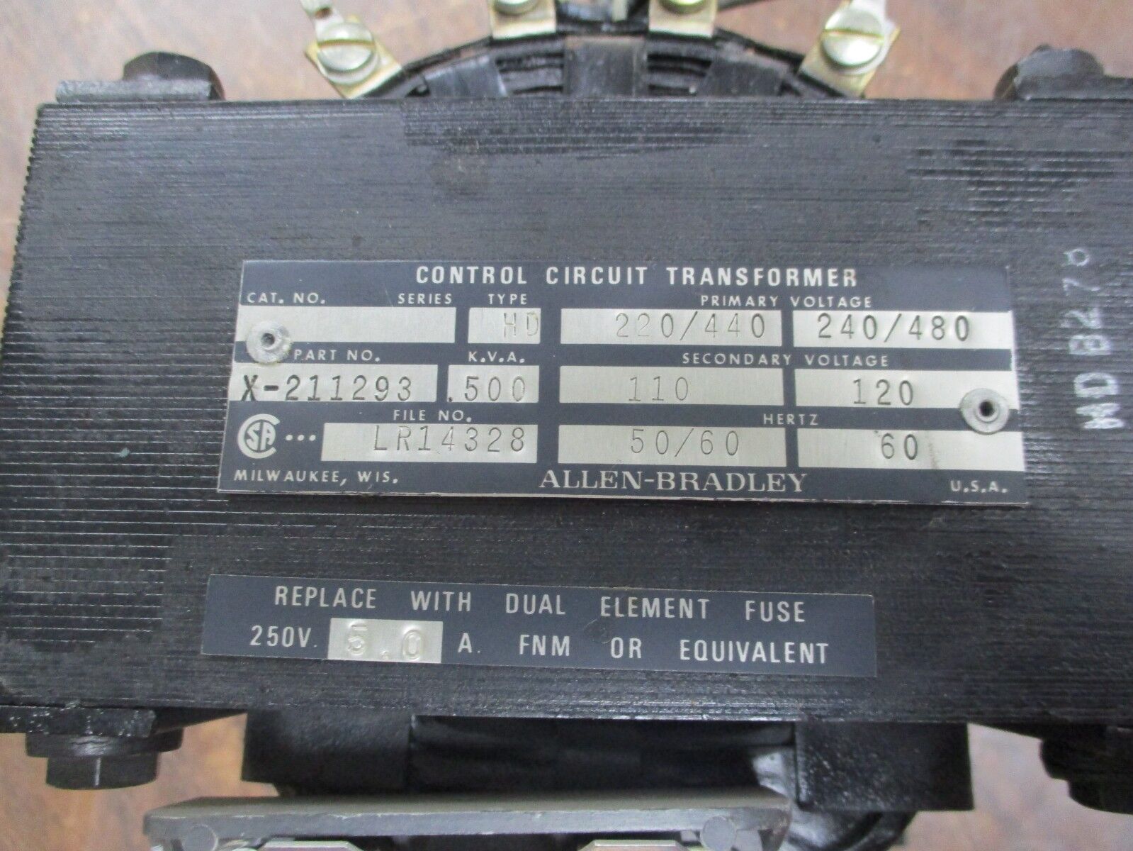 Allen-Bradley Type HD Control Transformer X-211293 0.500KVA Pri:240/480V 60Hz