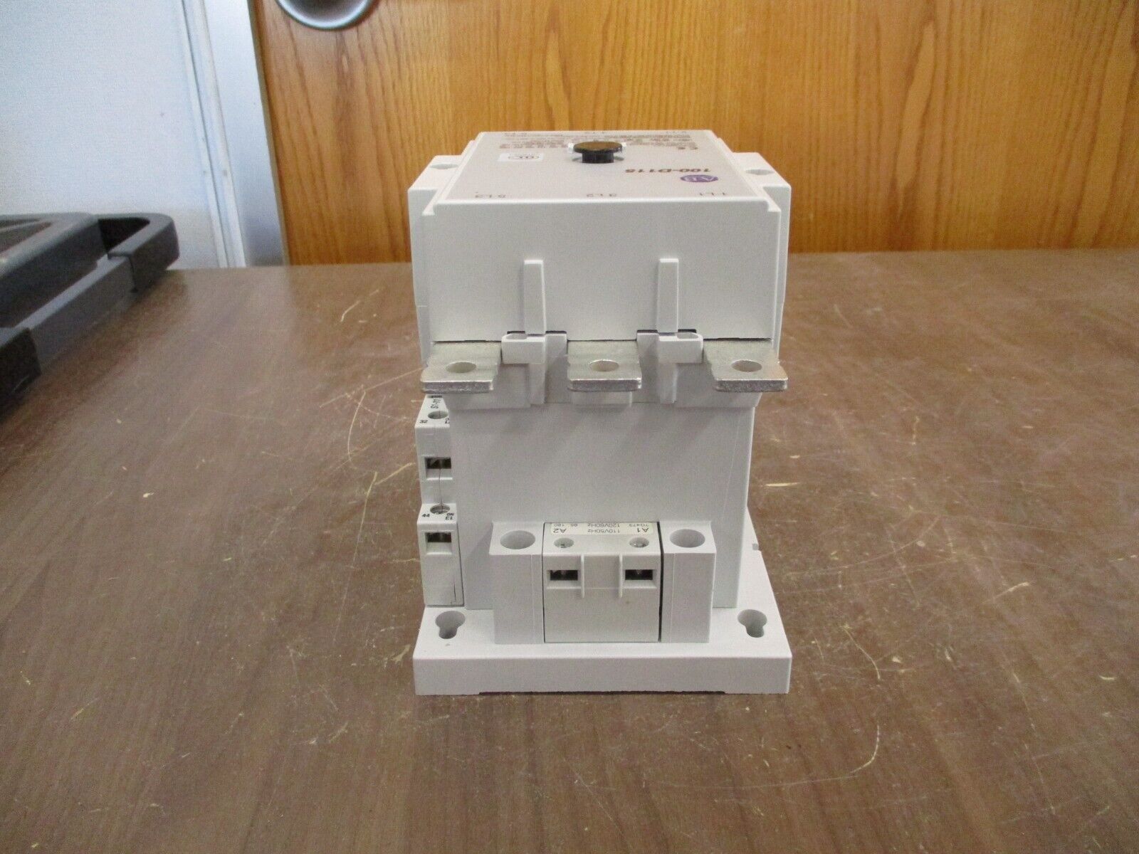 Allen-Bradley Contactor 100-D115D11 Ser. B 120V Coil New Surplus