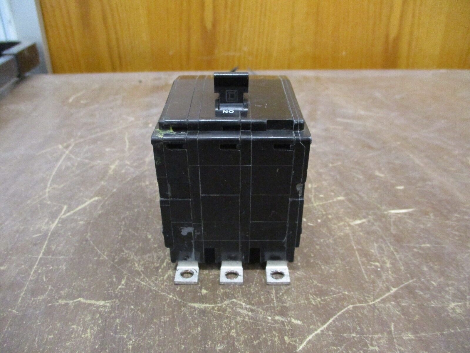 Square D Circuit Breaker QOB360 60A 240V 3P Used