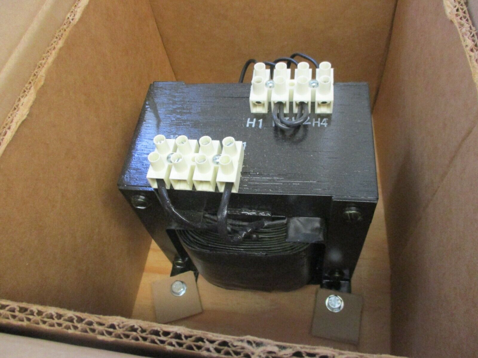 Allen-Bradley Control Transformer 1497-K-BASX-0-N Ser. A 1000VA Pri: 240/480V