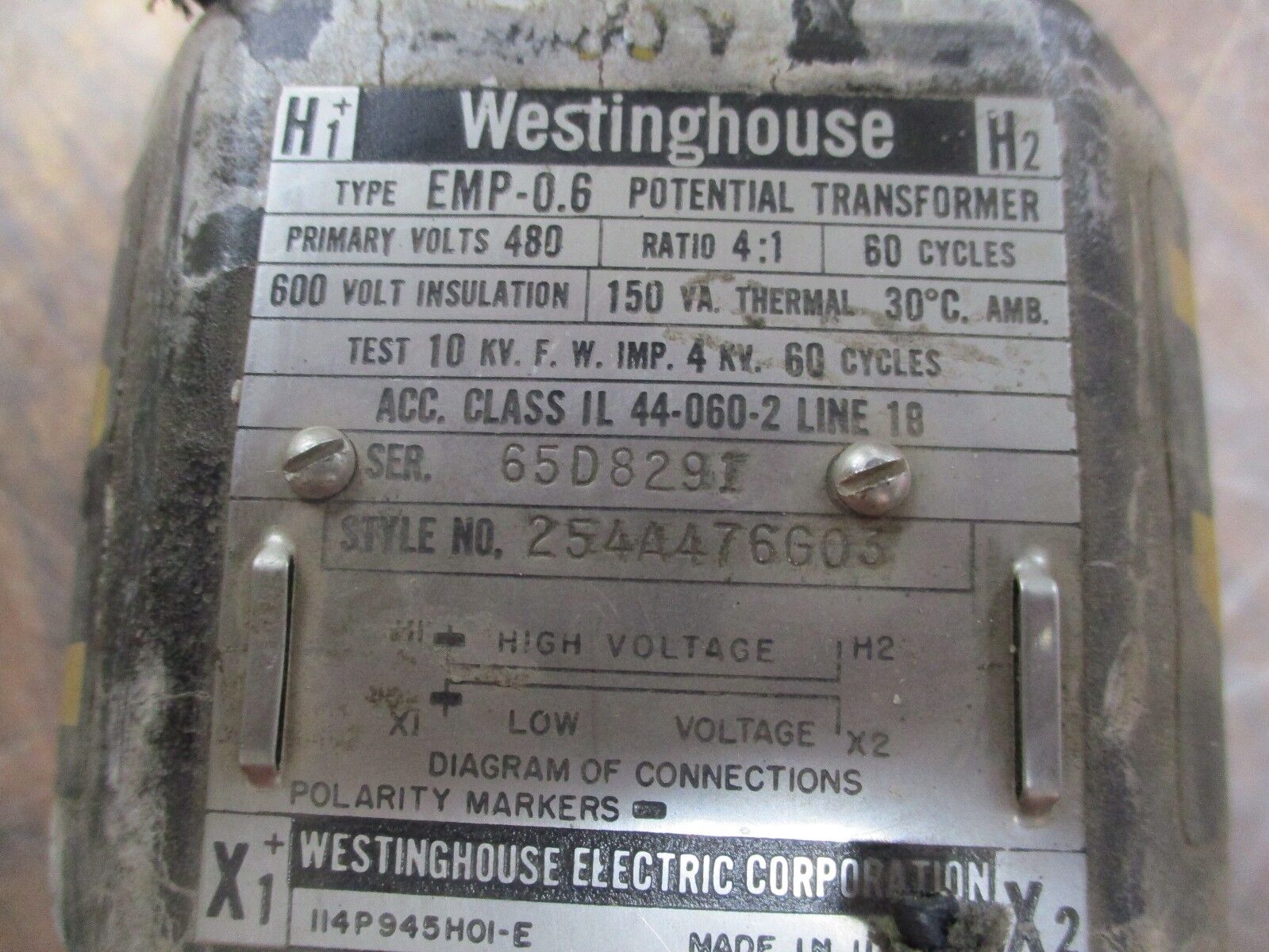 Westinghouse Type EMP -0.6 Potential Transformer 254A476G03 Ratio 4:1 Pri:480V