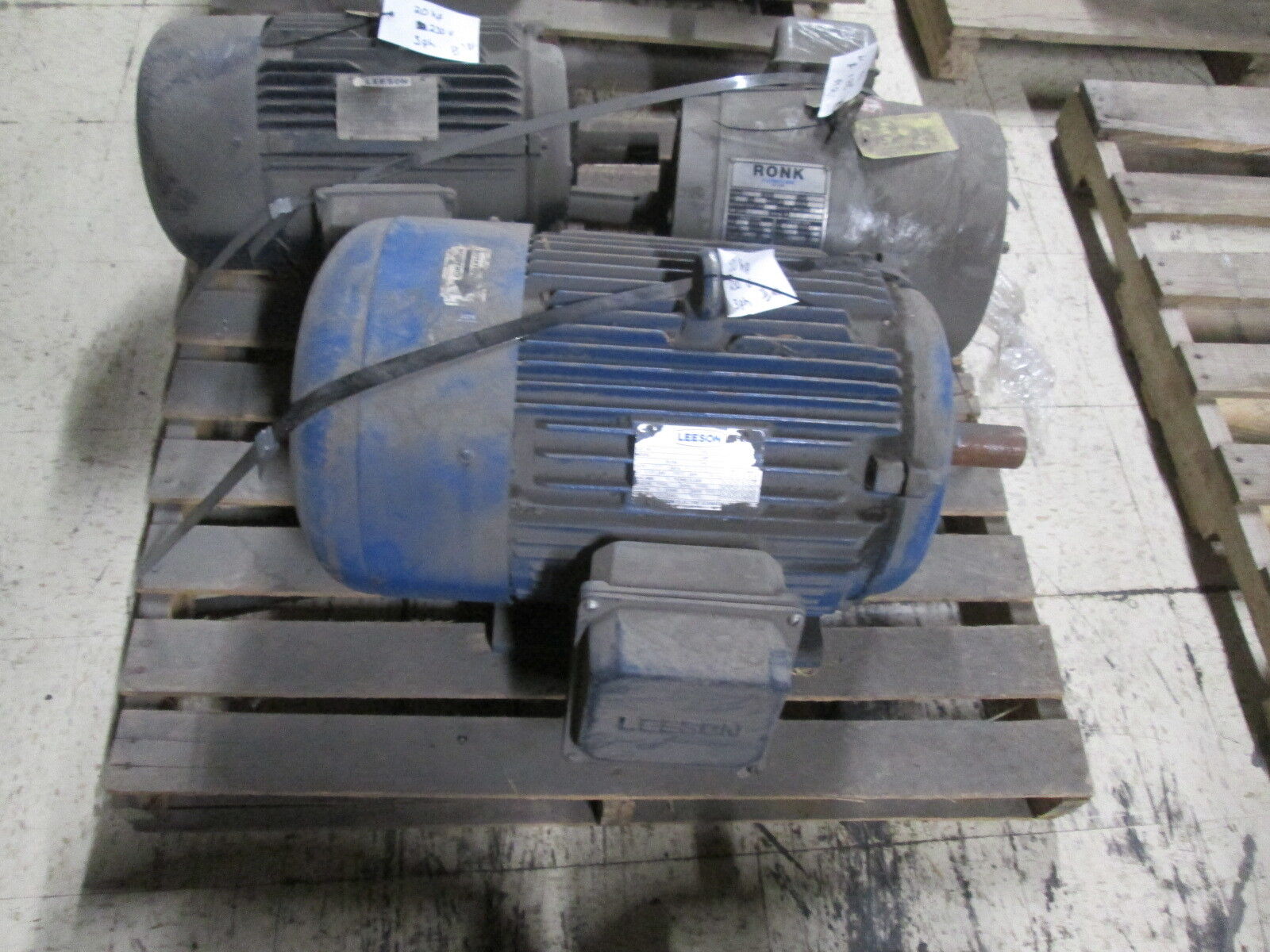 Leeson WR34695 AC Motor 150041-60 50HP 3530RPM FR:326TS 208-230/460V 130-116/58A