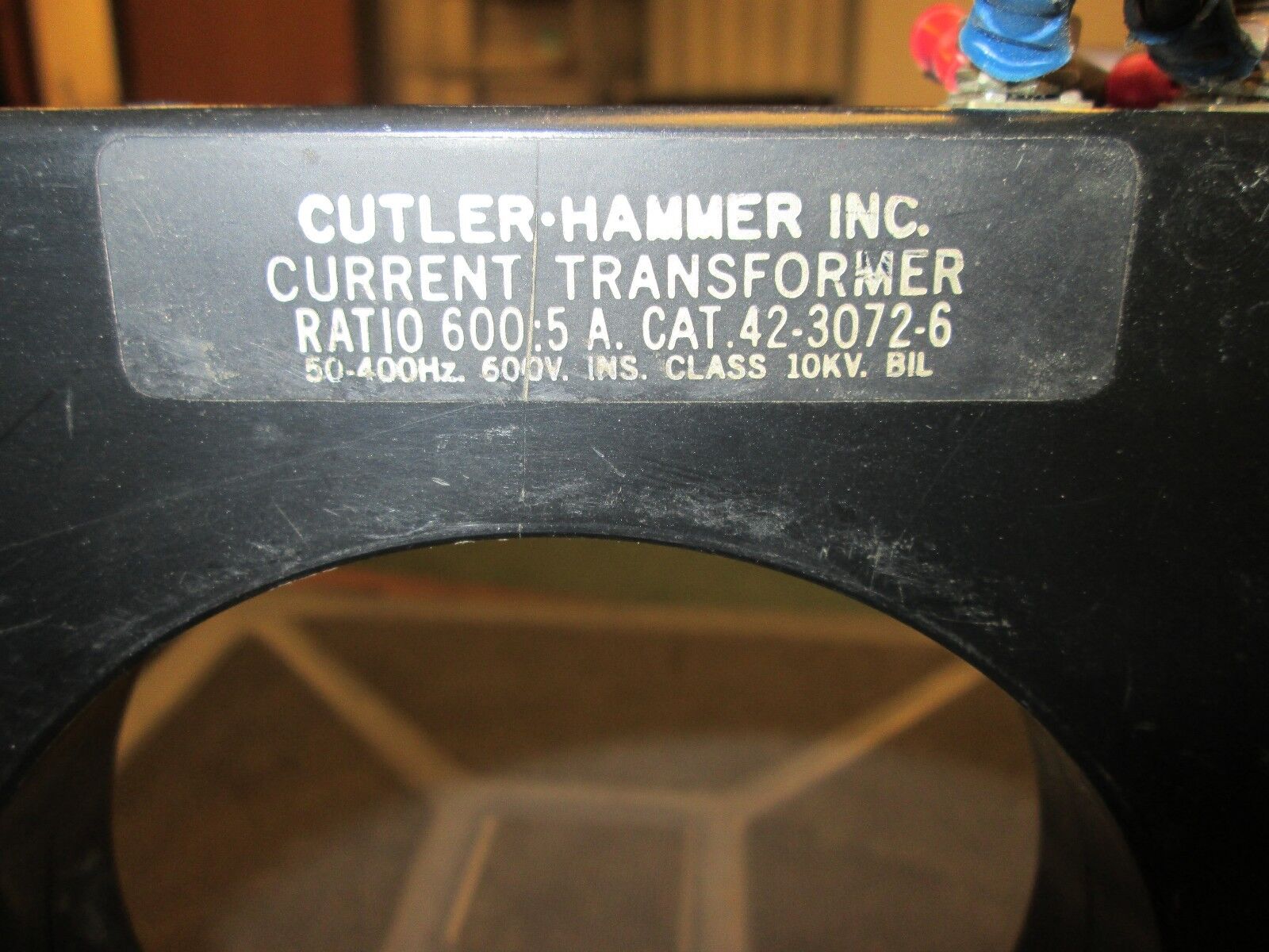 Cutler-Hammer  Current Transformer  42-3072-6  Ratio 600:5A  600V  10 KV. BIL