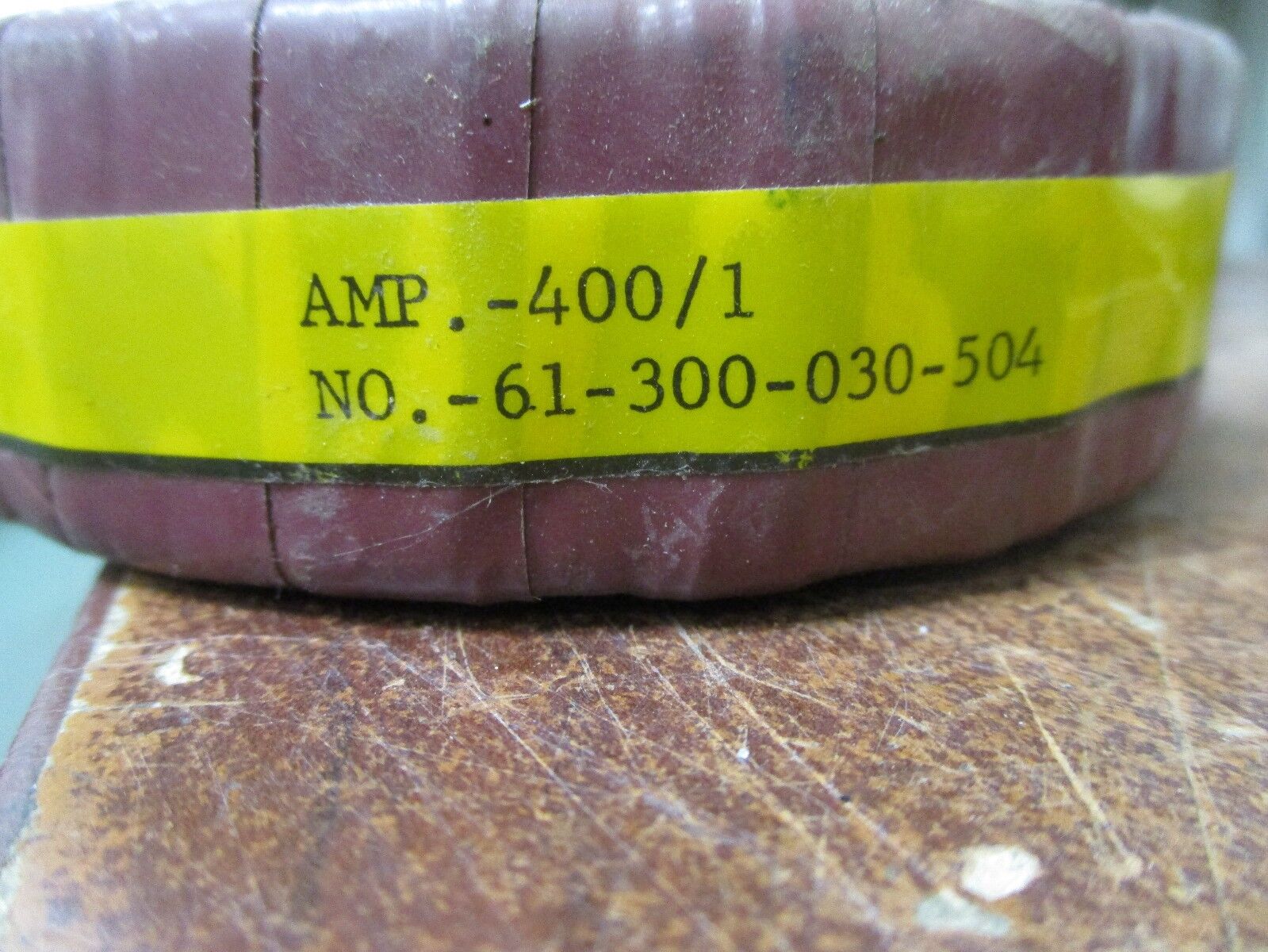 Siemens Allis Current Transformer 61-300-030-504 Ratio: 400:1A Used