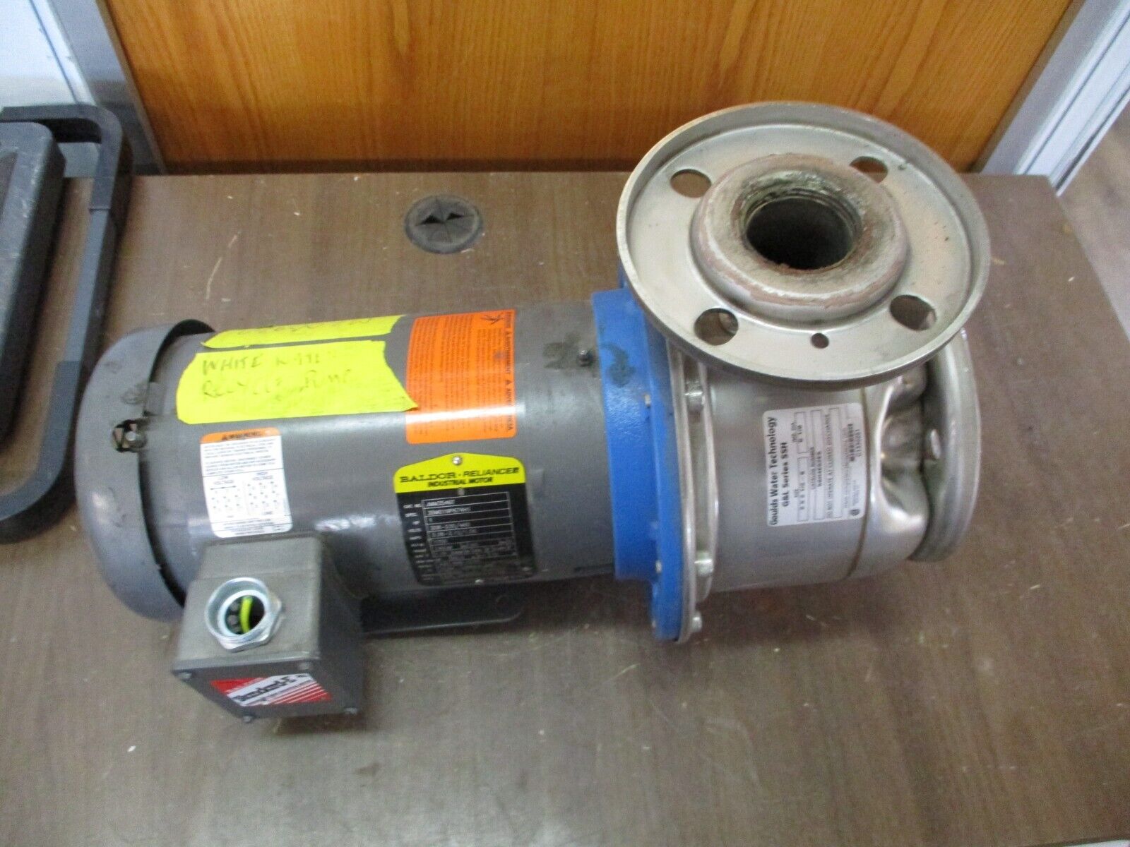 Goulds G&L Series SSH Centrifugal Pump 5SH4E52E5 Size: 2x2½-6 Dia: 5 1/8" 1HP