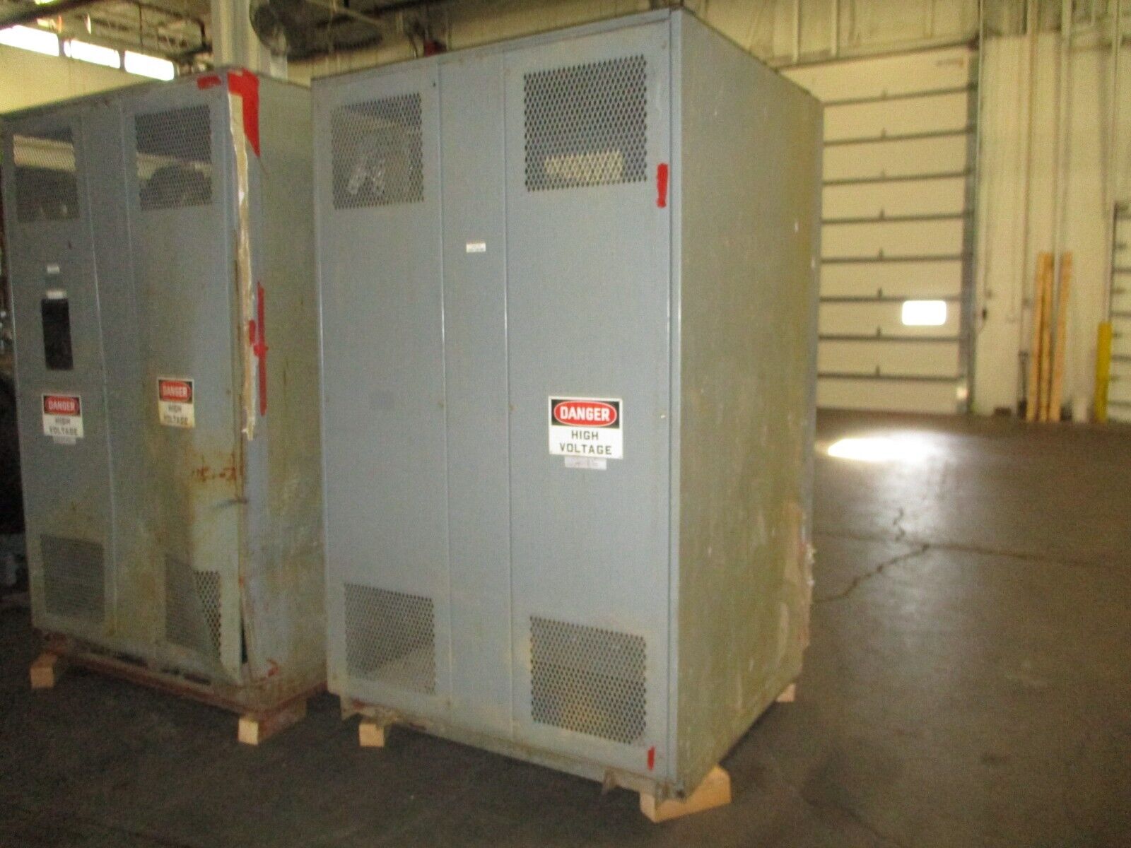 Square D Sorgel Transformer 300kVA Pri: 4160V Sec: 208Y/120V 3Ph 60Hz Used