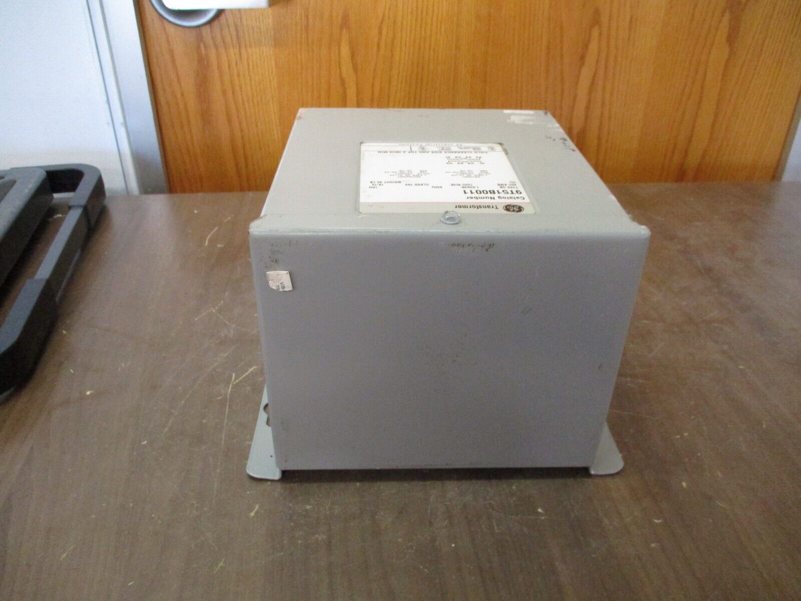 GE Transformer 9T51B0011 1.50 KVA Pri. 240 x 480V Sec. 120 x 240V 1PH 60HZ Used