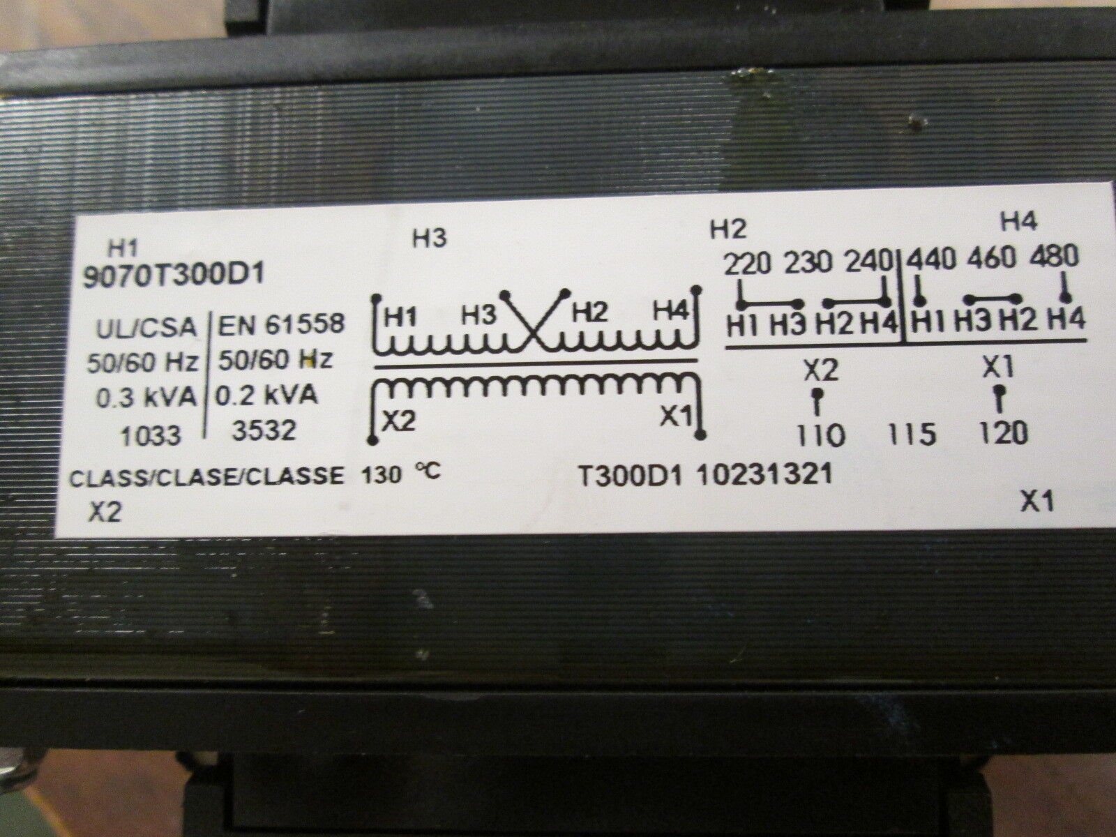 Square D Transformer 9070T300D1 0.3KVA Pri: 240/480V Sec: 120V Used