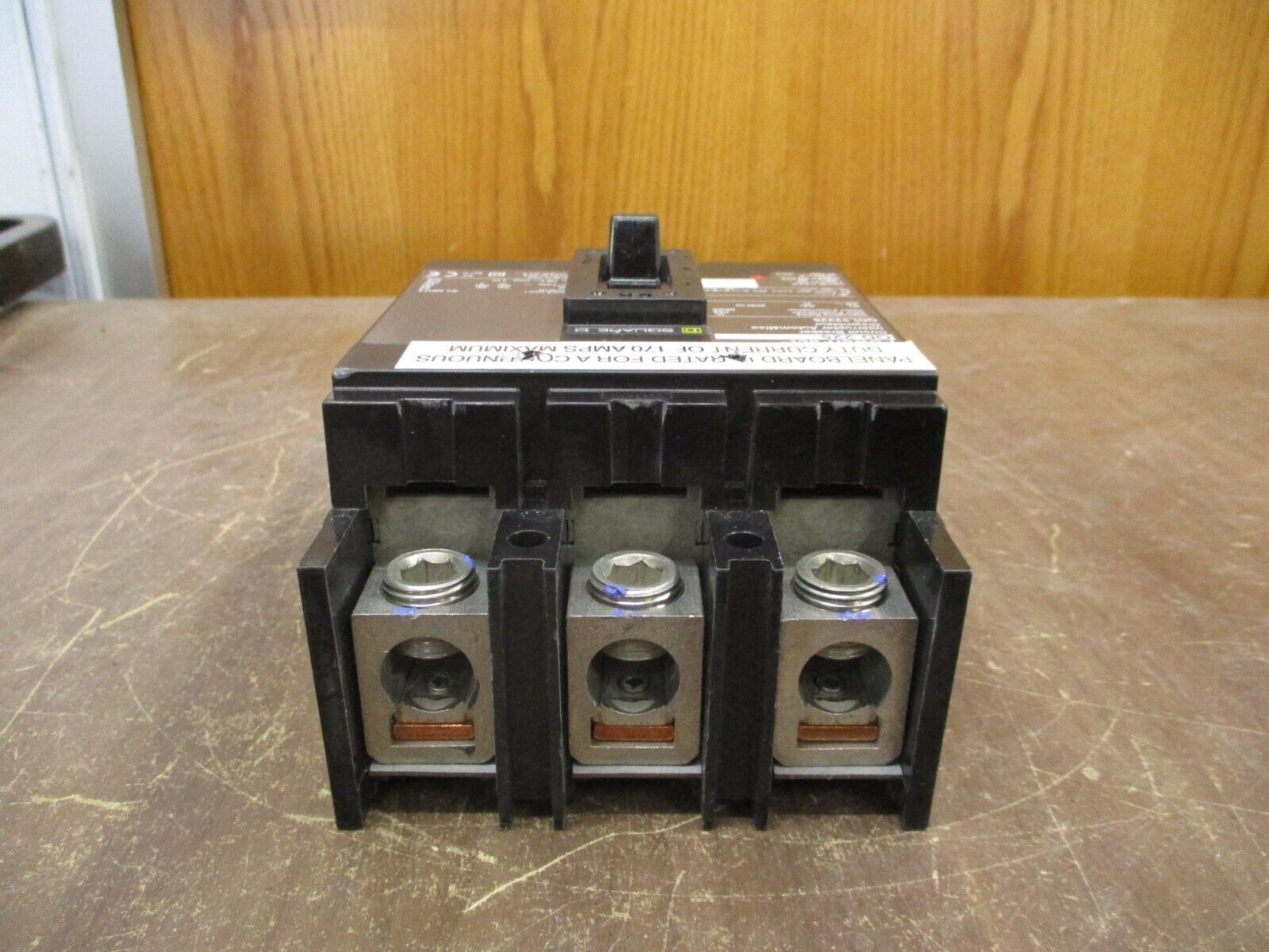 Square D PowerPact Circuit Breaker QDL32225 225A 240V 3P Used