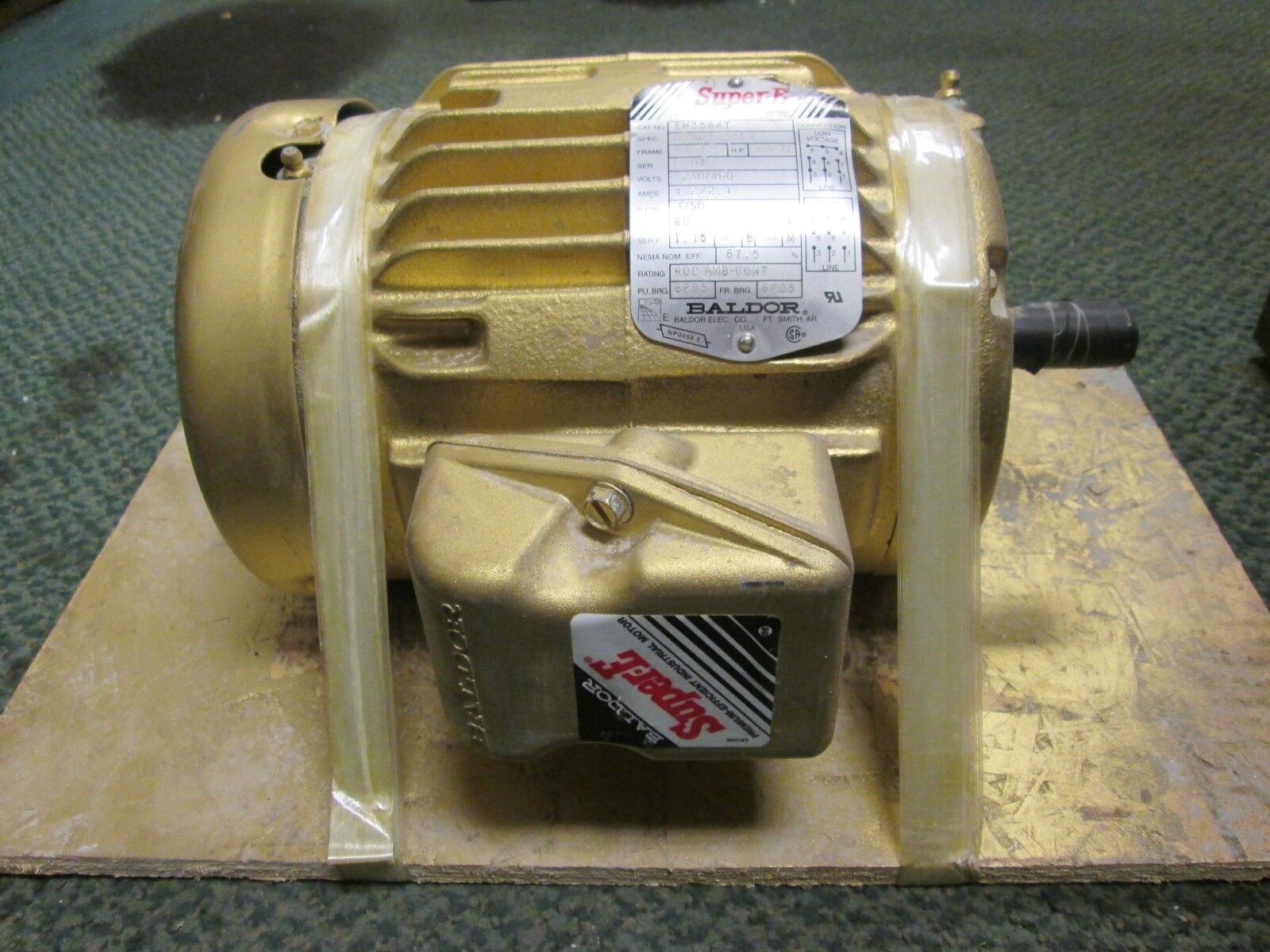 Baldor Super-E Motor EM3584T 1.5HP 1750RPMs 3Ph 230/460V 4.2/2.1A New Surplus